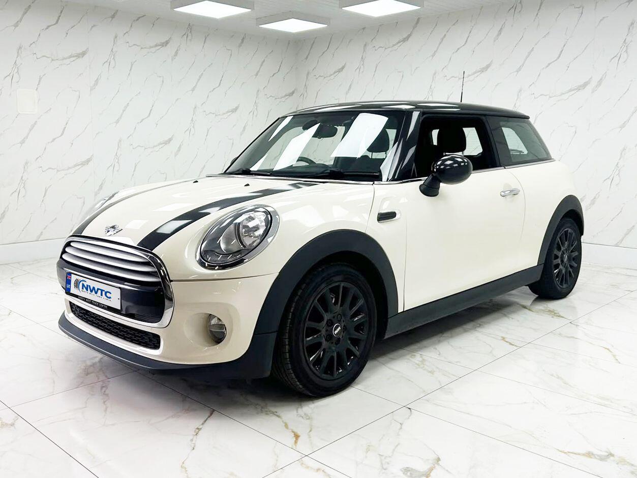 Mini Hatch view 6