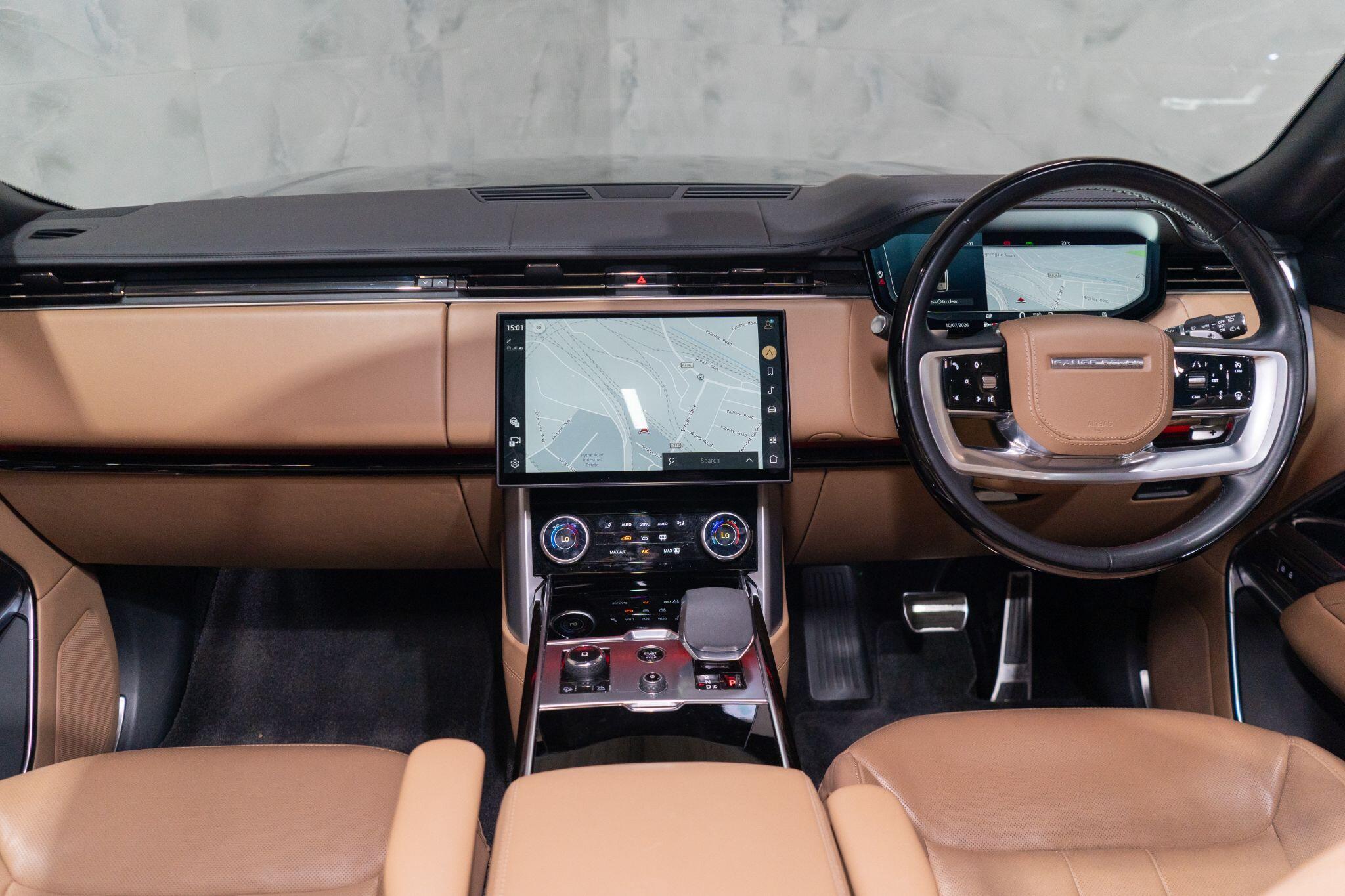 Land Rover Range Rover view 13