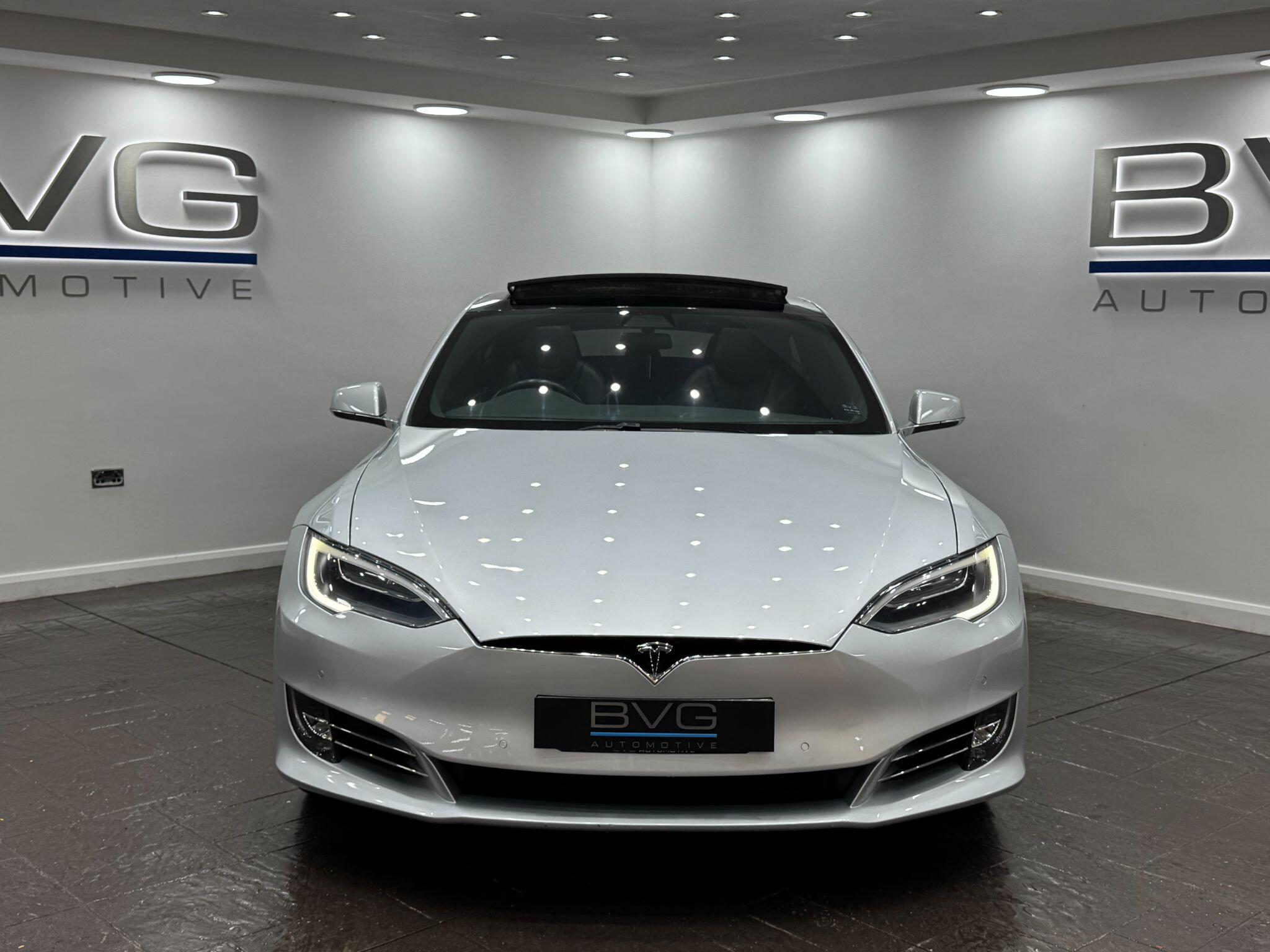 Tesla Model S view 4