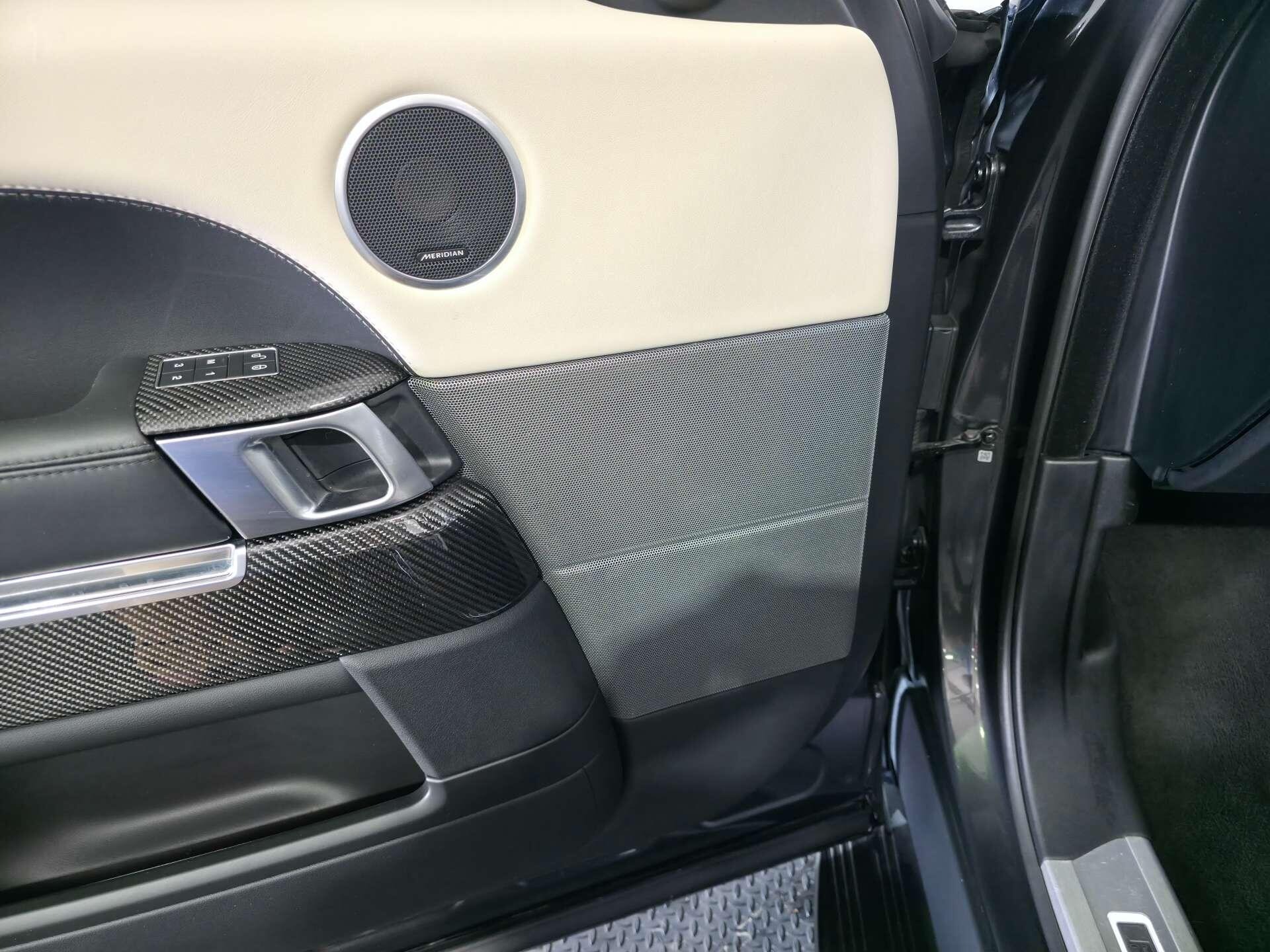 Land Rover Range Rover Sport view 89