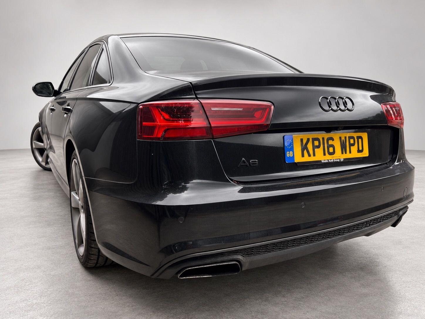 Audi A6 view 11