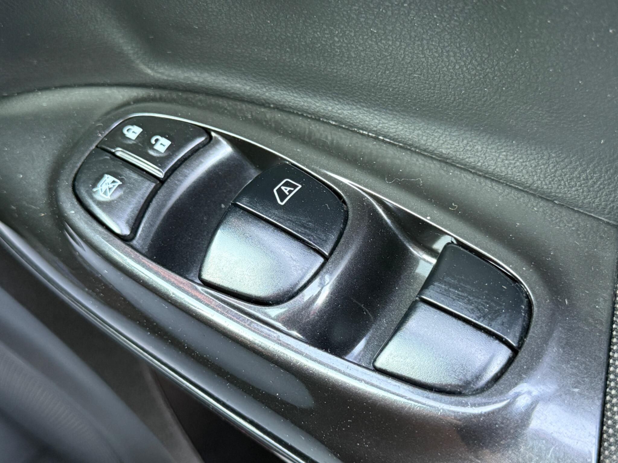 Nissan Juke - Image 44
