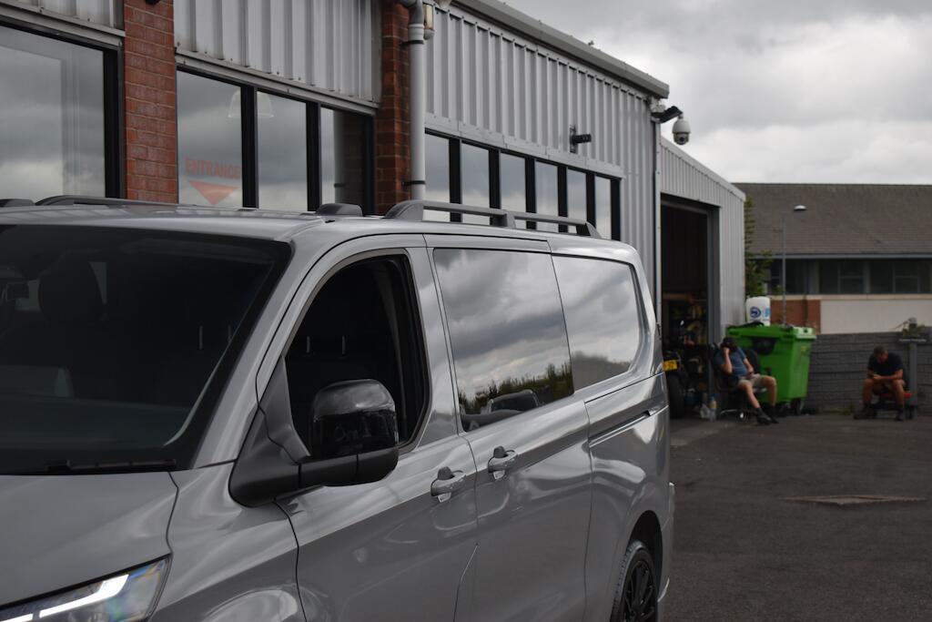 Ford Transit Custom view 24