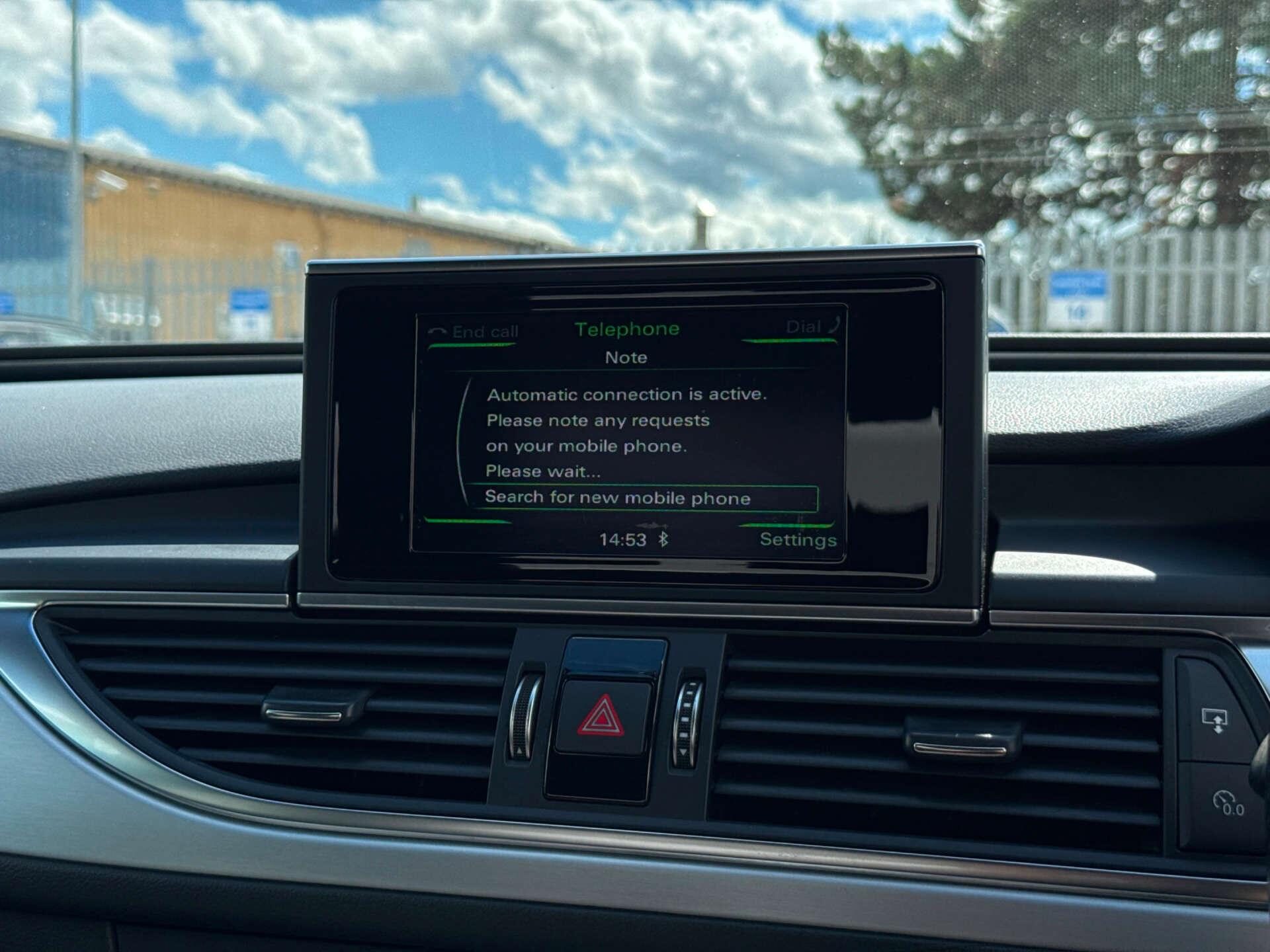 Audi A6 Saloon view 74