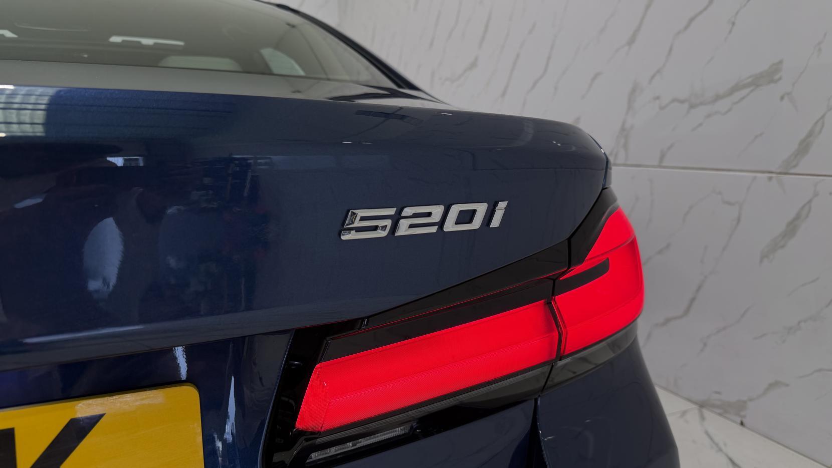 BMW 5 Series view 44