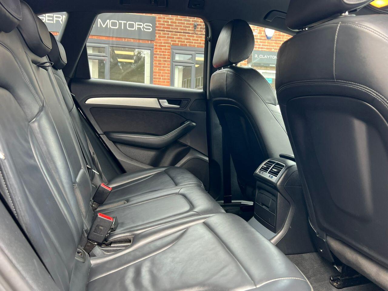Audi Q5 view 18