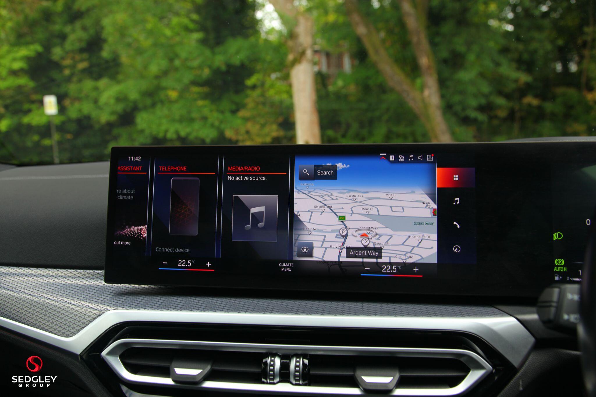 BMW 3 Series view 29