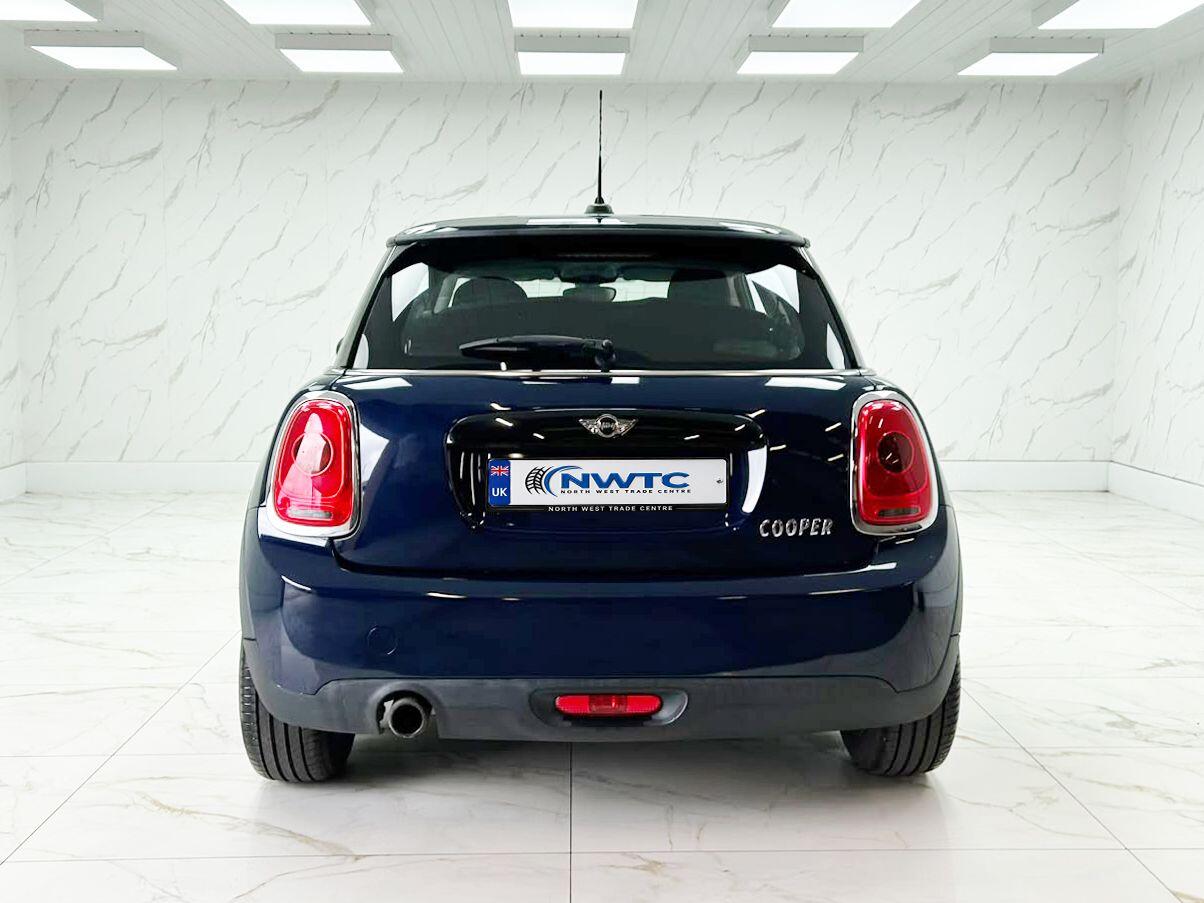 Mini Hatch view 10