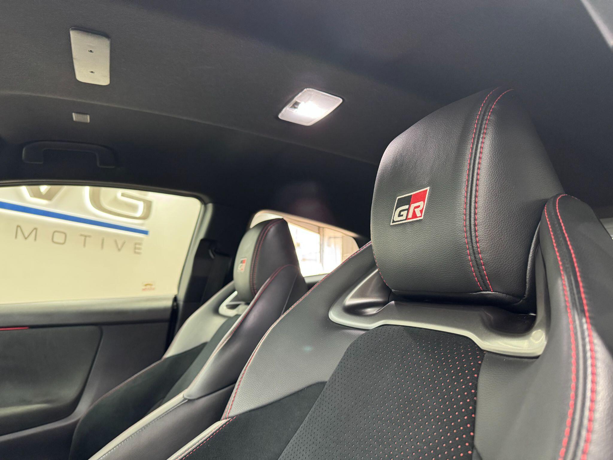 Toyota Yaris view 45