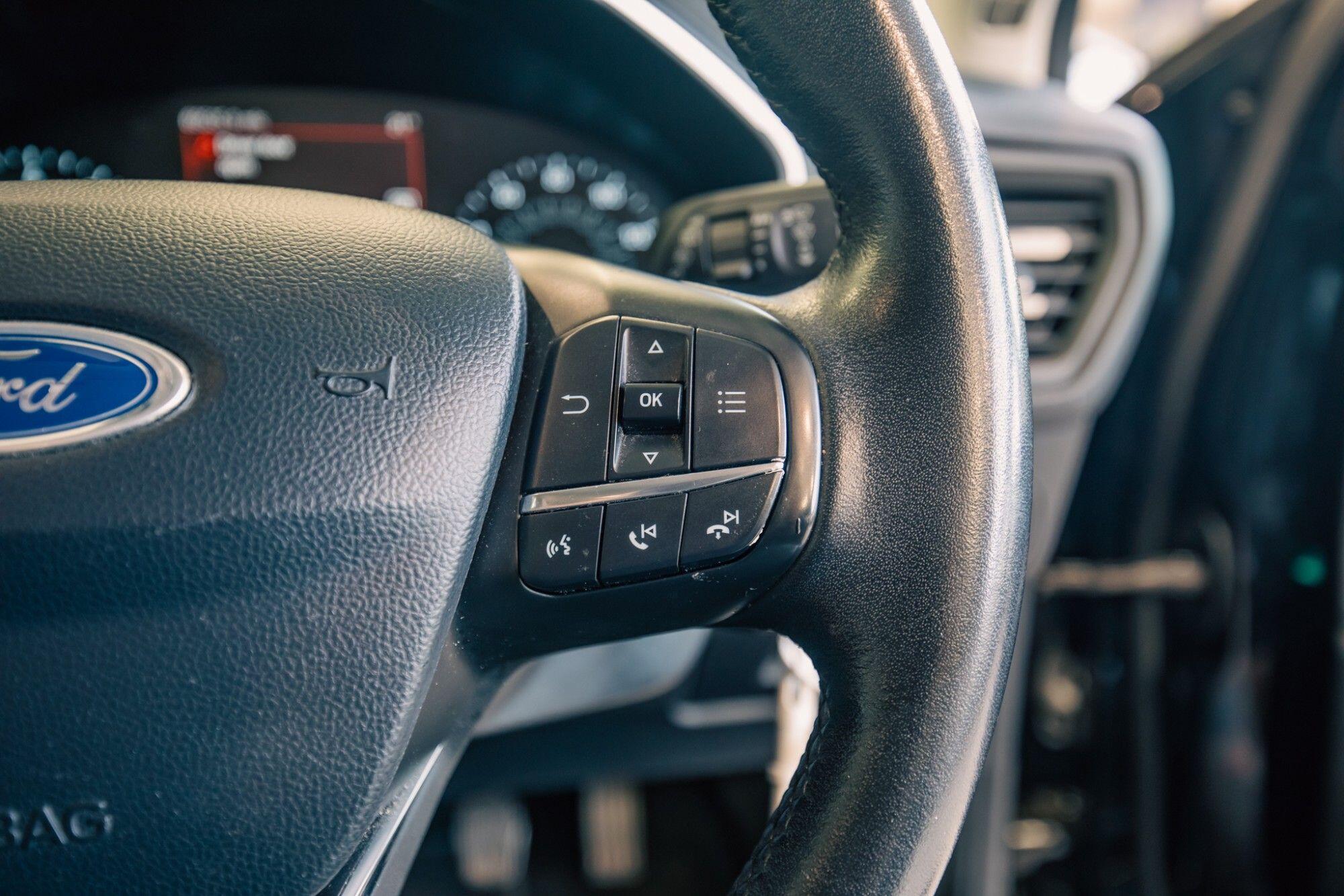 Ford Focus view 13