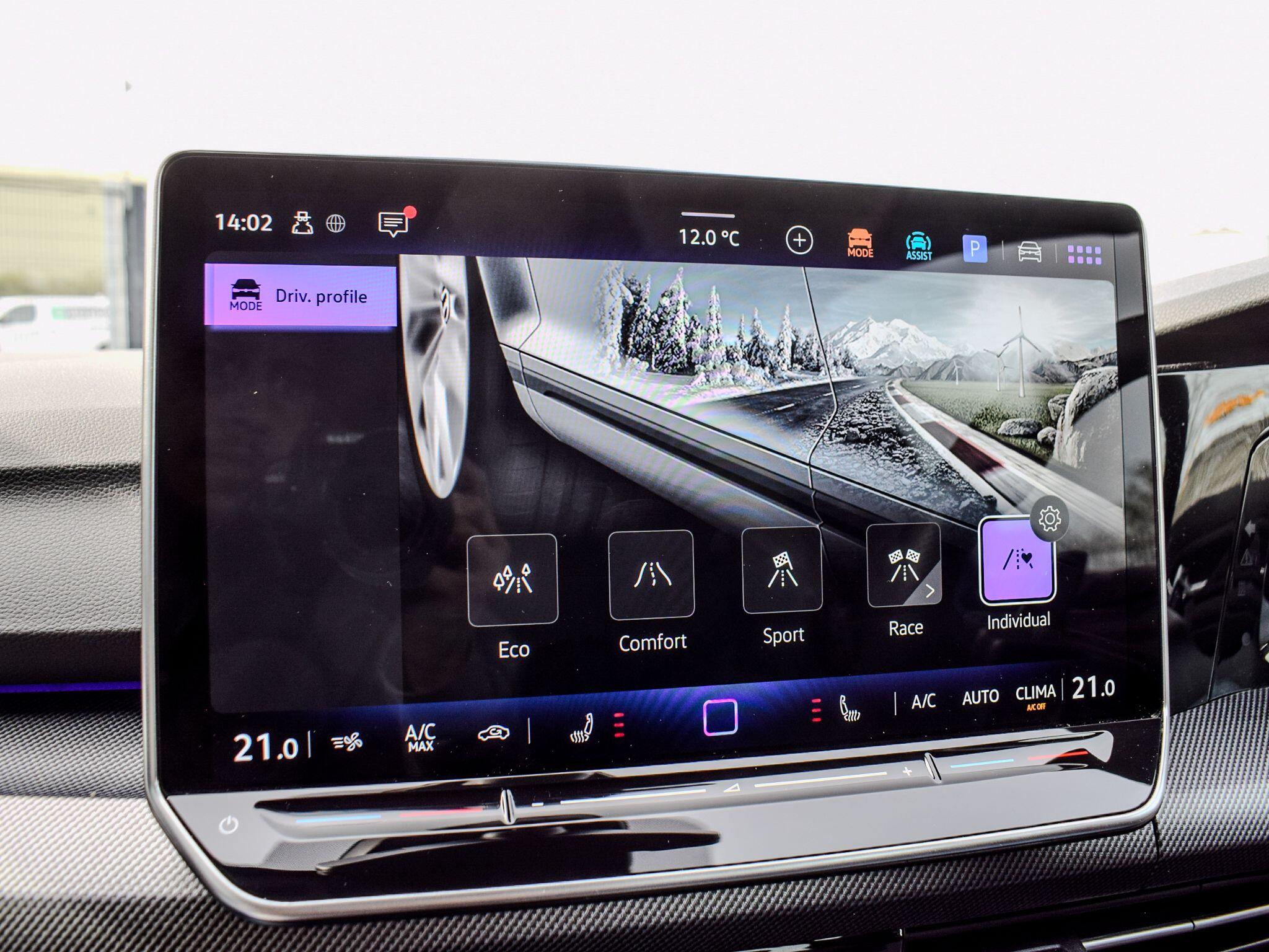 Volkswagen Golf view 27