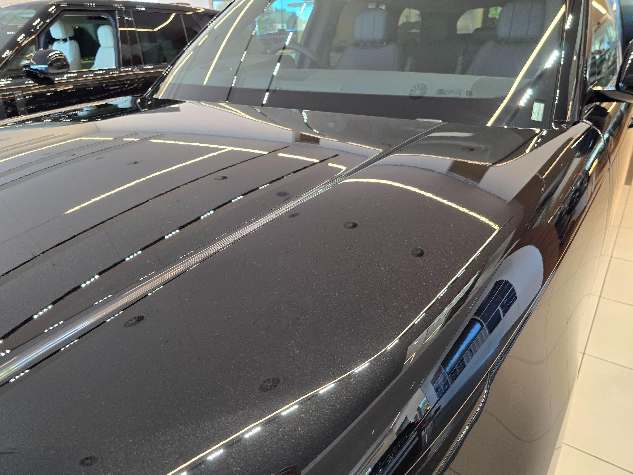 Land Rover Range Rover view 50