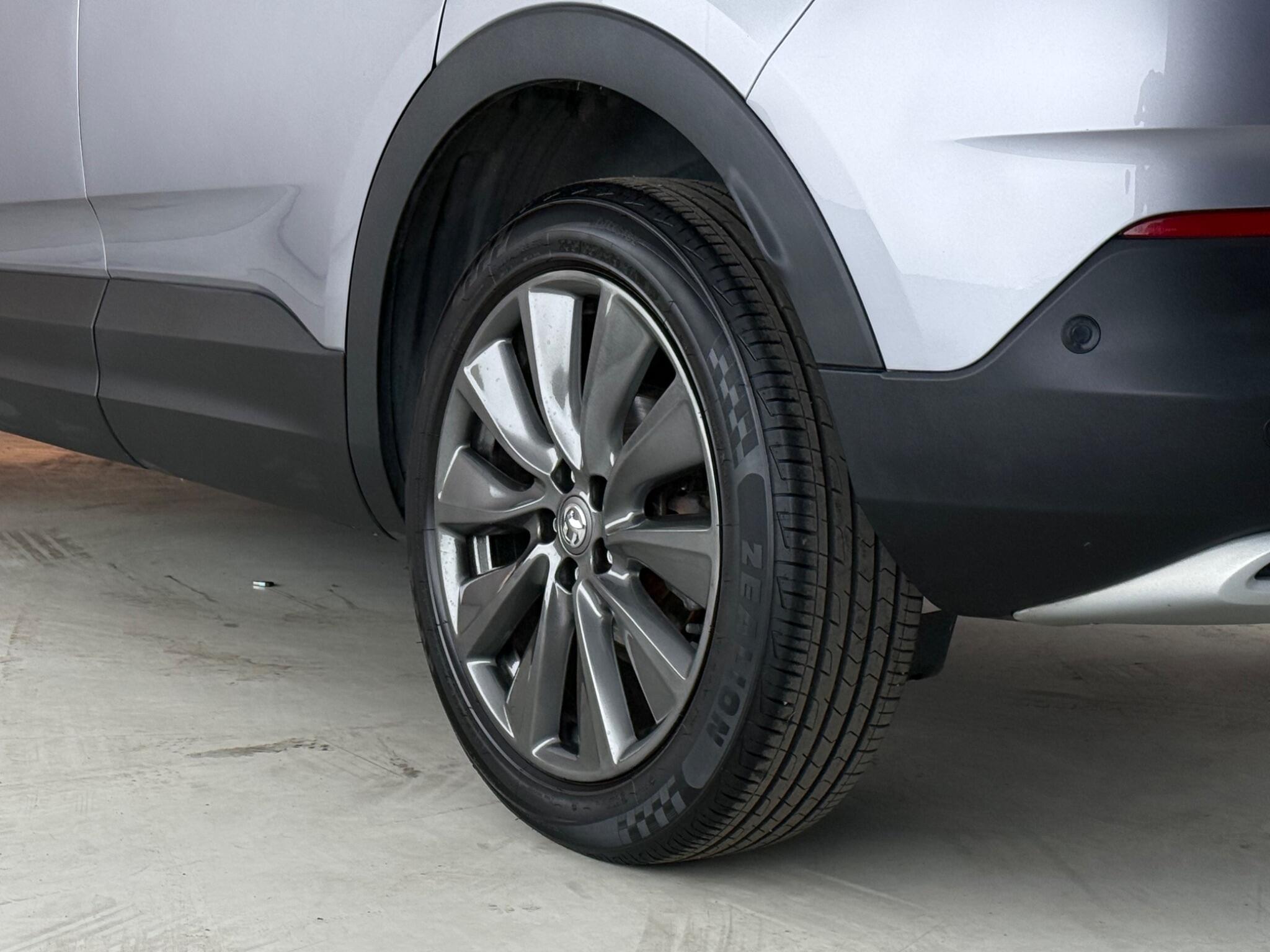 Vauxhall Grandland X view 11