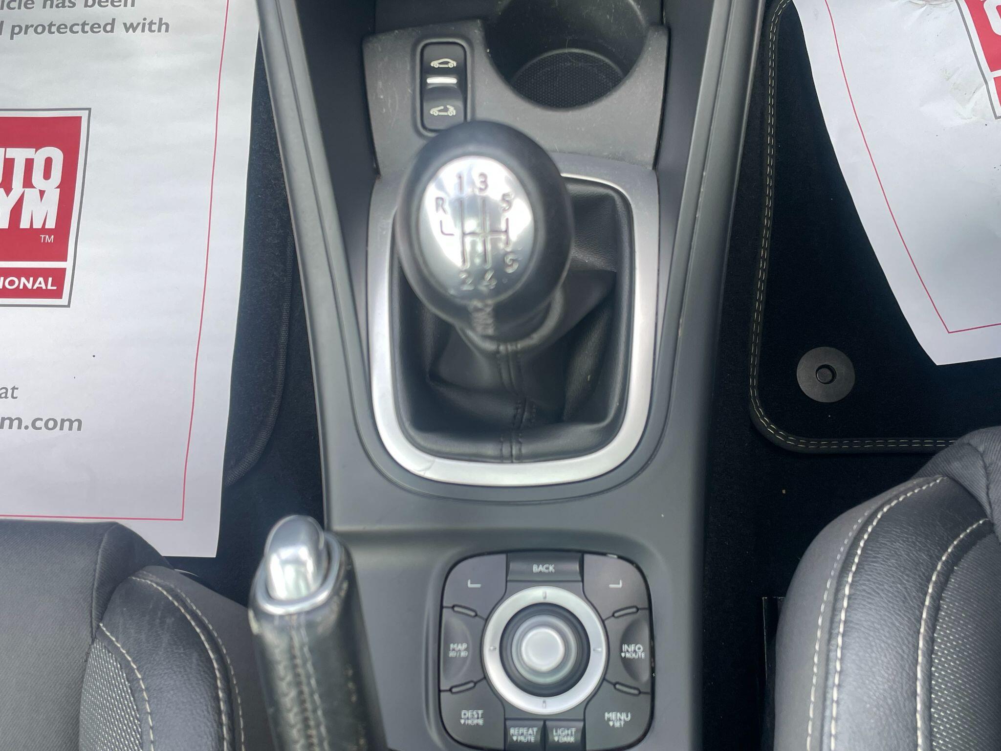 Renault Megane view 25