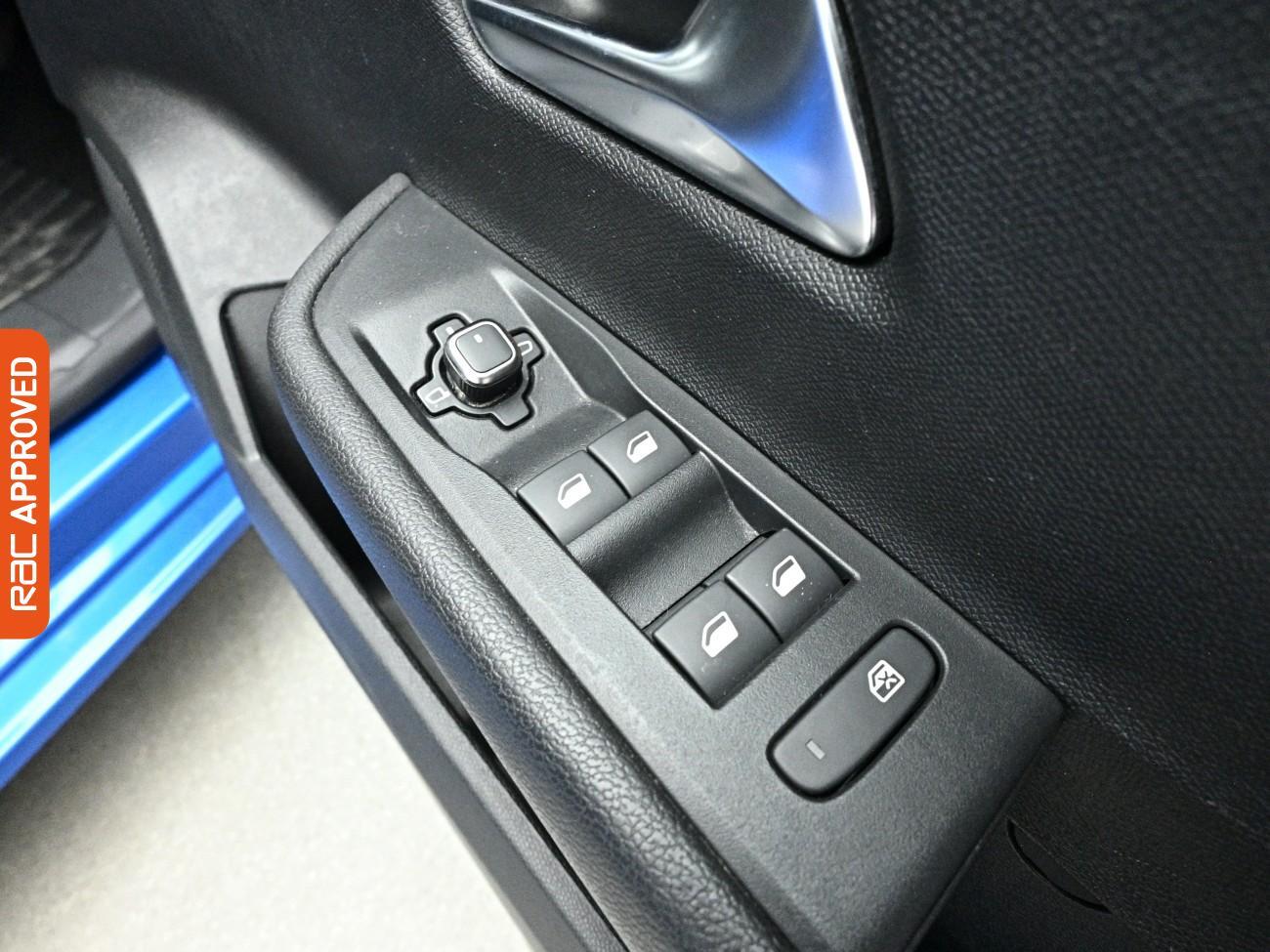 Vauxhall Astra view 23