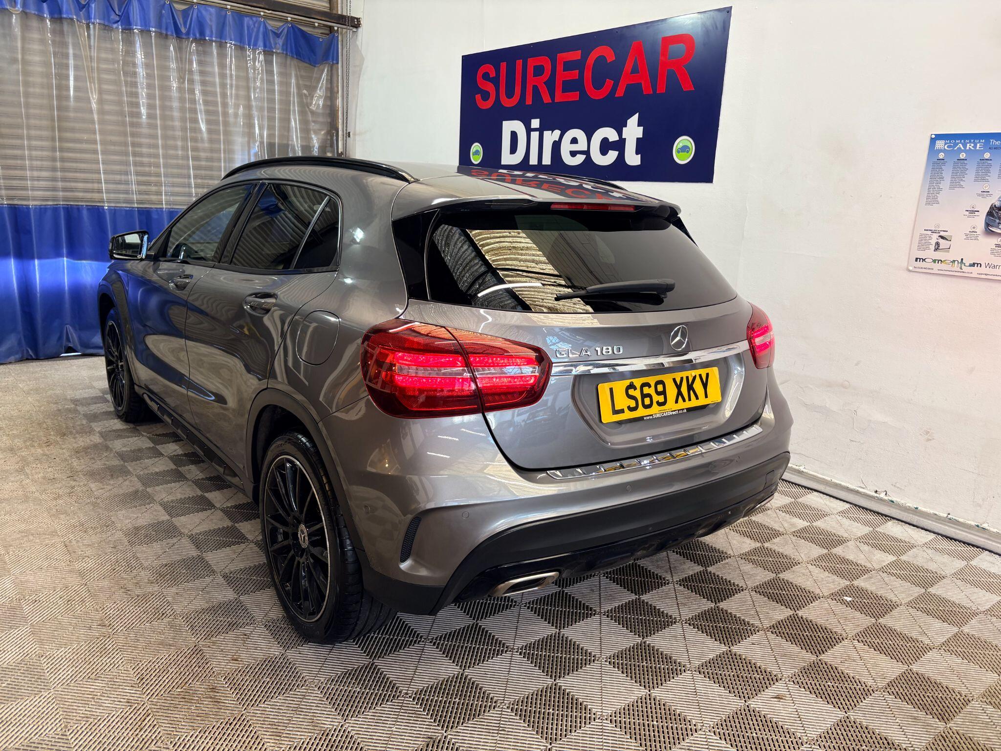 Mercedes-Benz Gla view 15