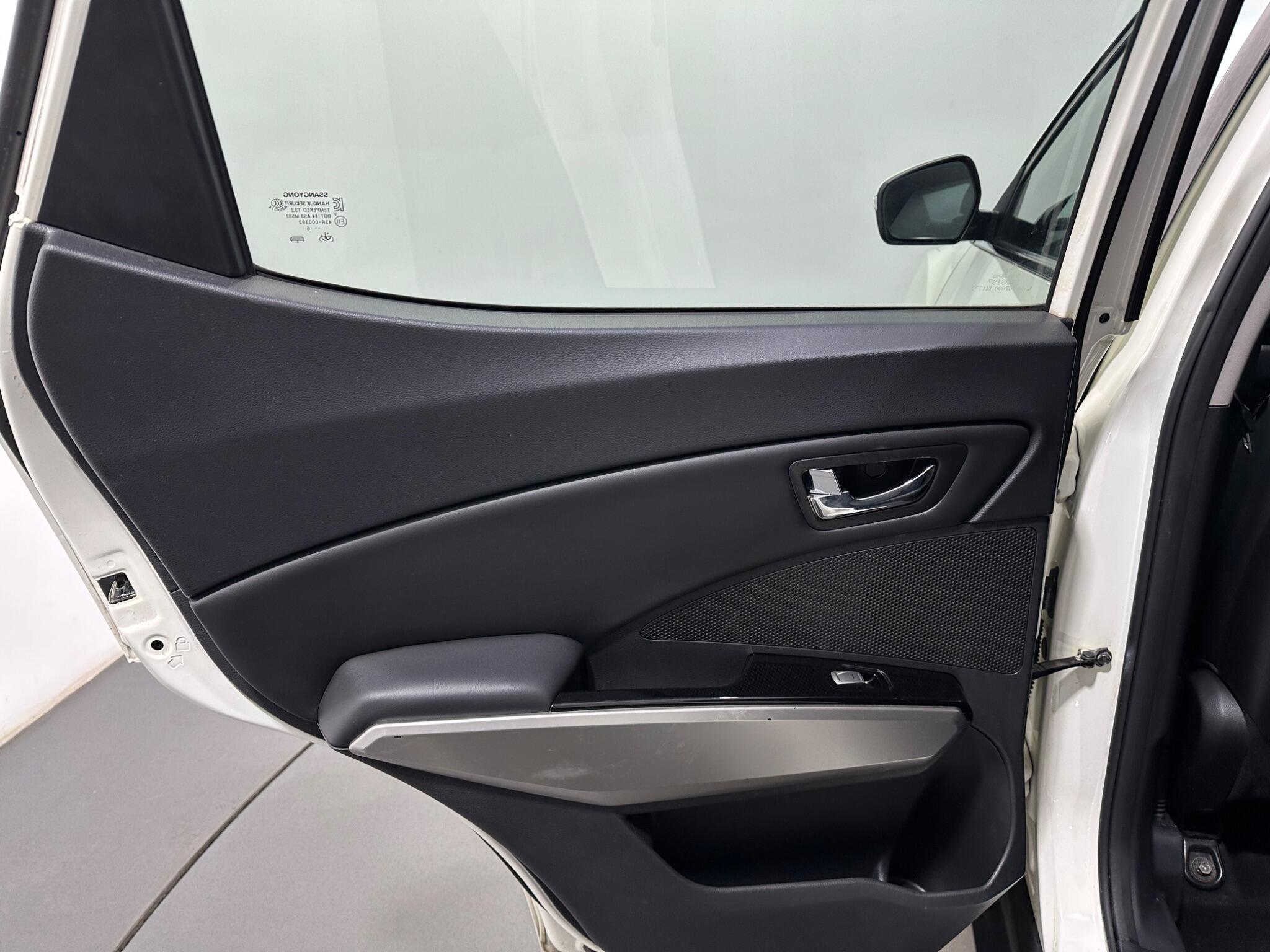 KGM Tivoli view 39