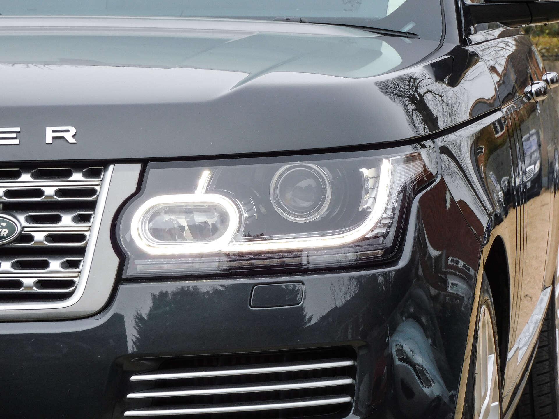 Land Rover Range Rover view 11