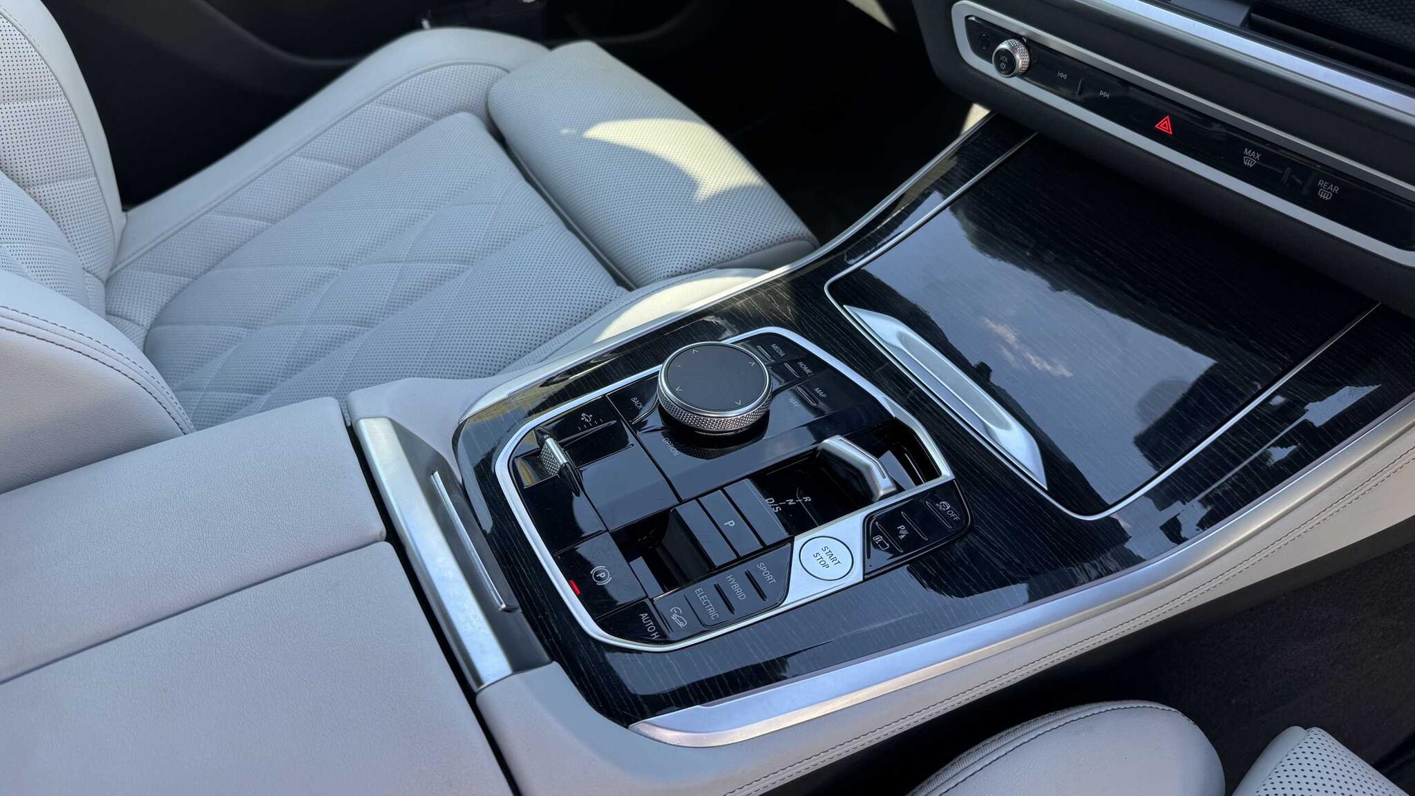 BMW X5 view 22