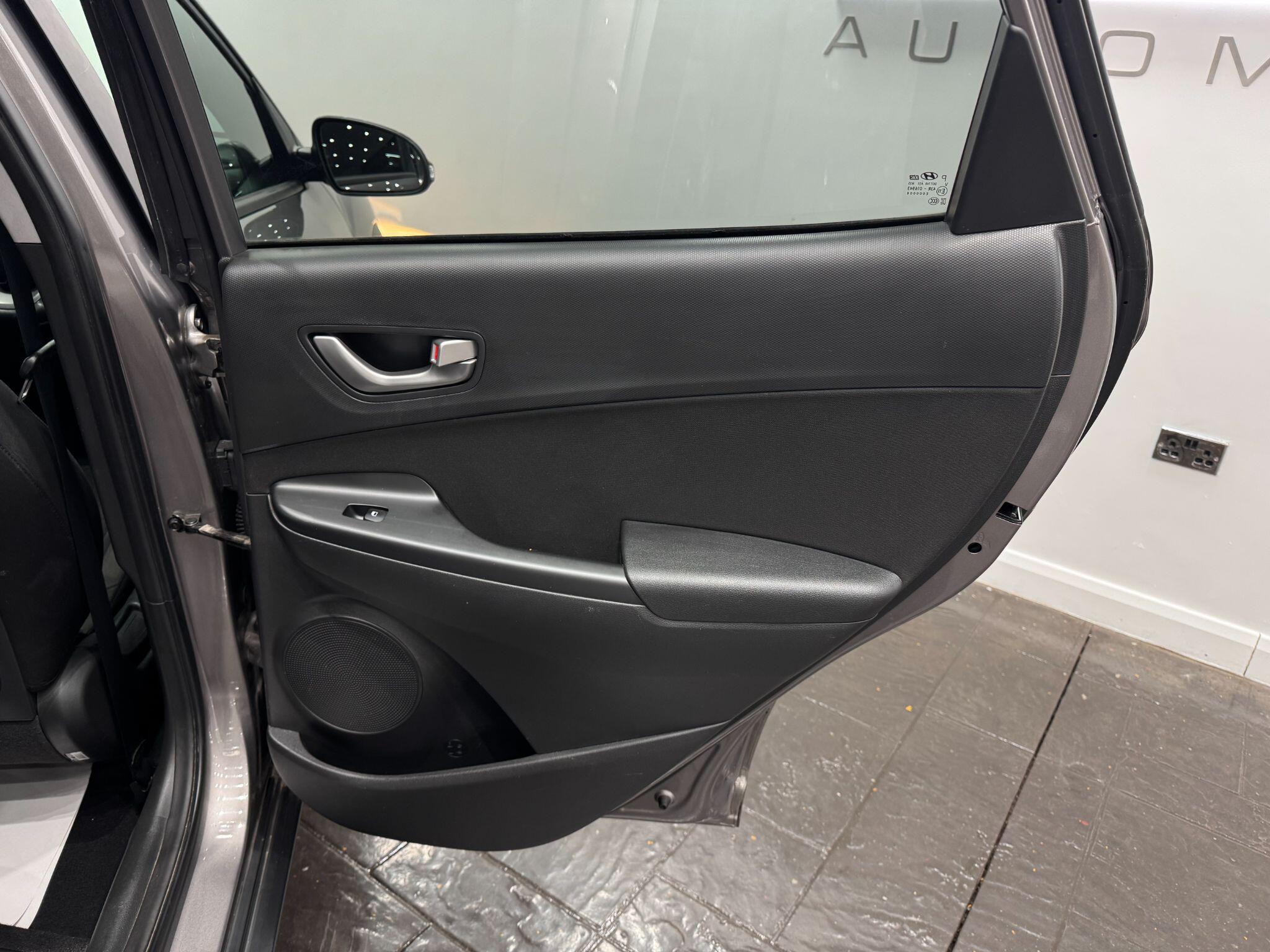 Hyundai Kona view 48