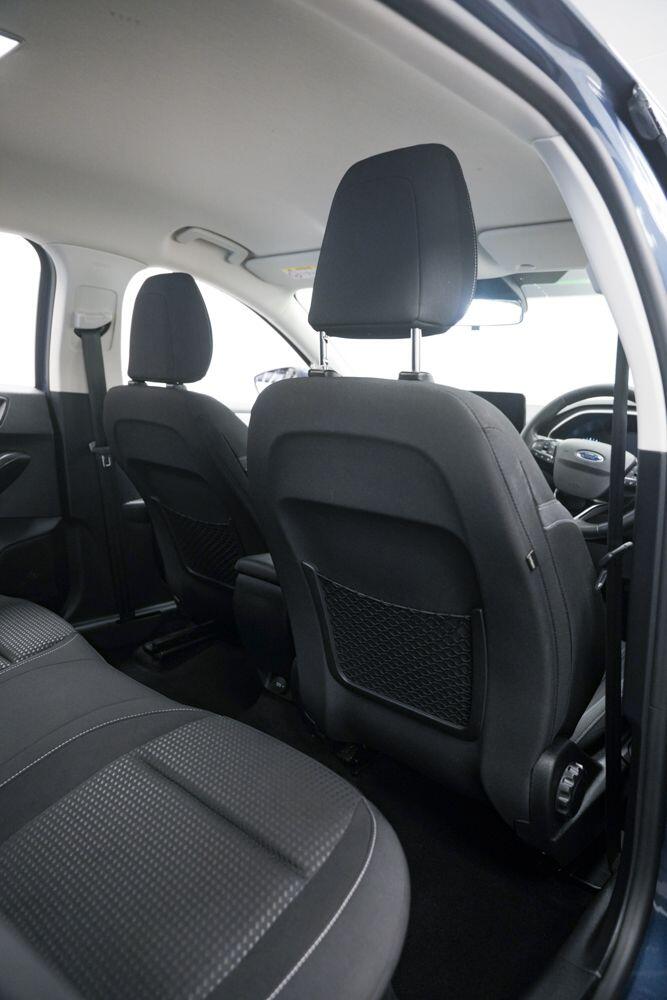 Ford Focus view 15