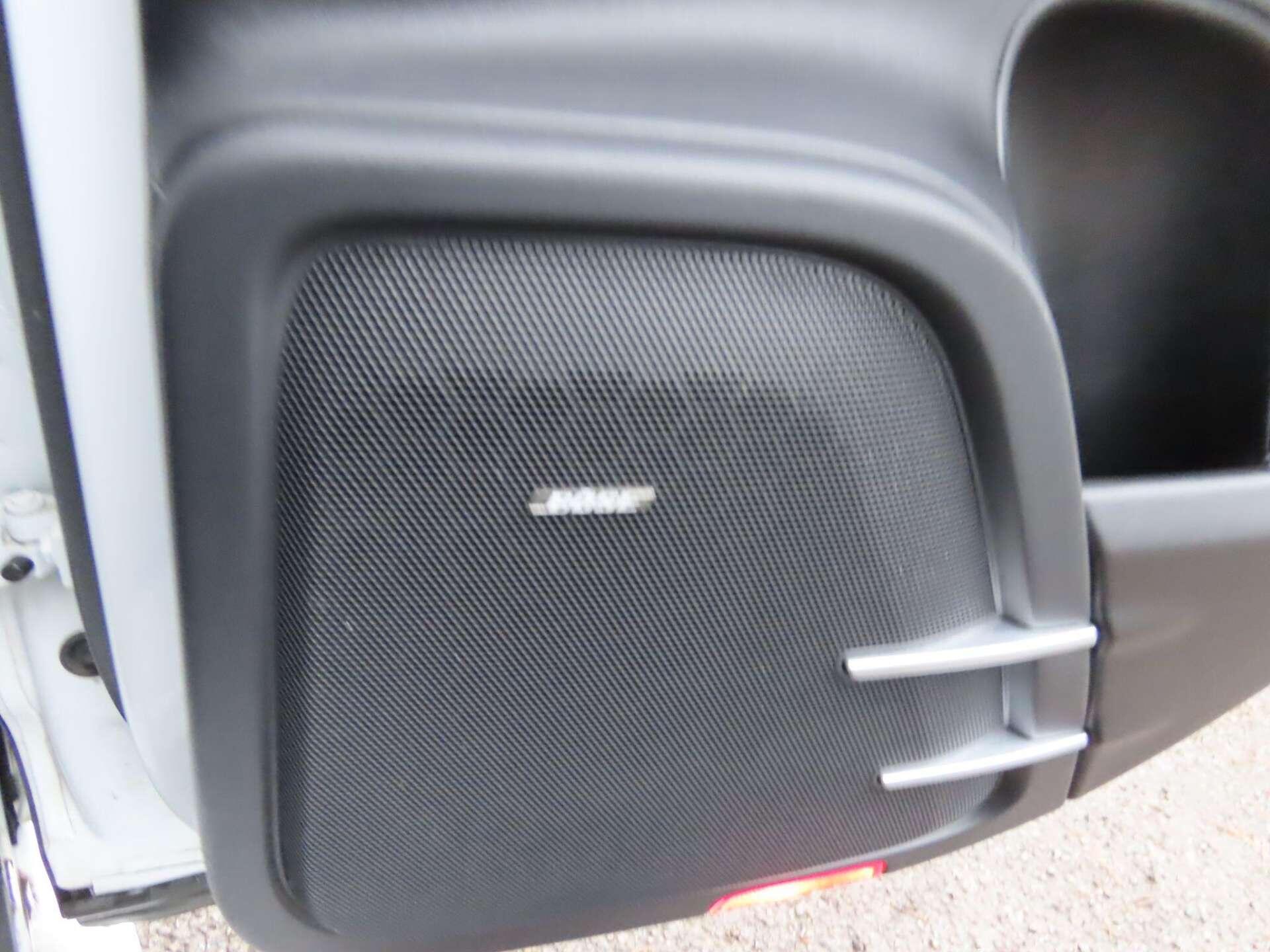 Porsche Cayenne view 18