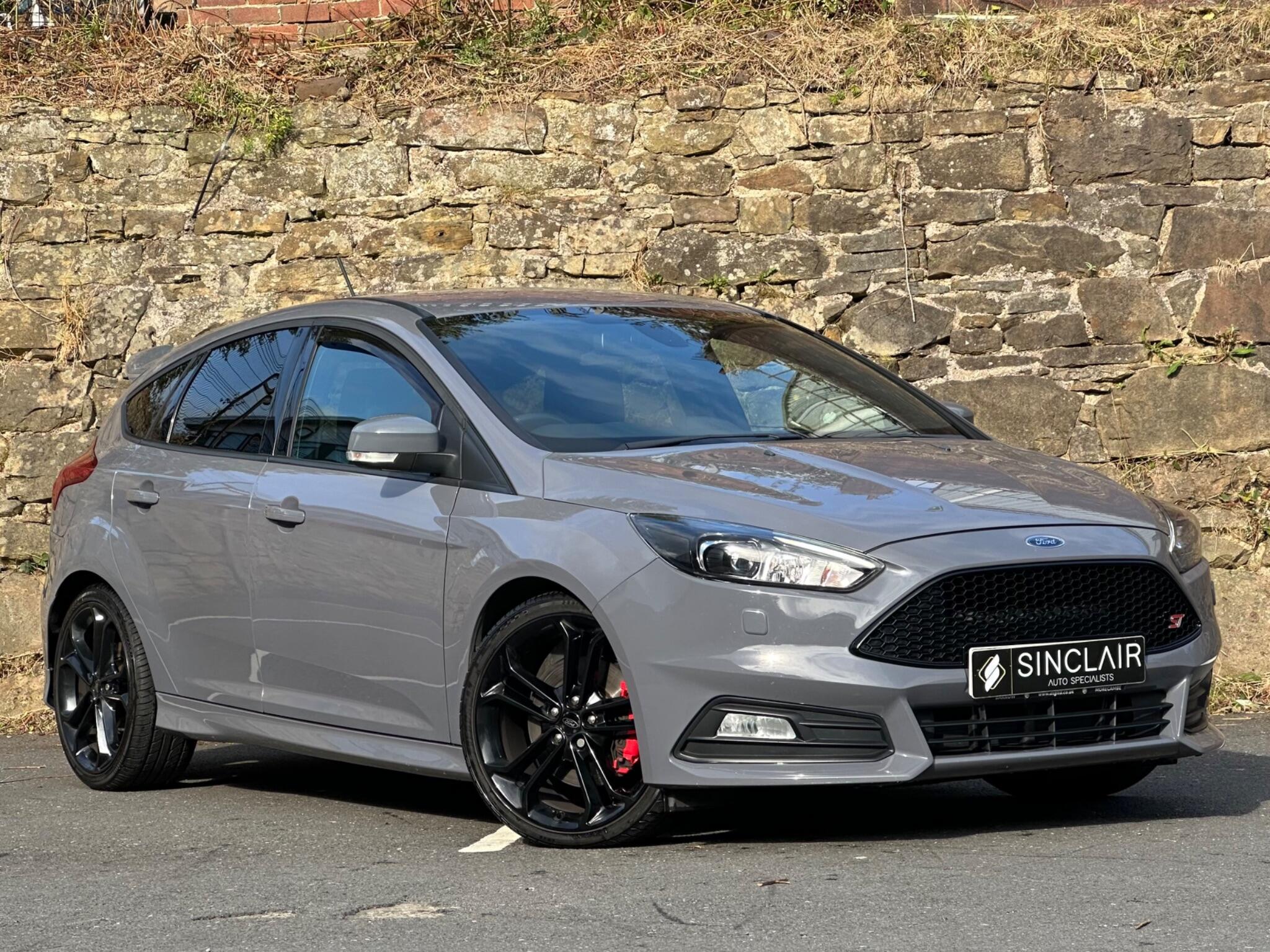 Ford Focus main image