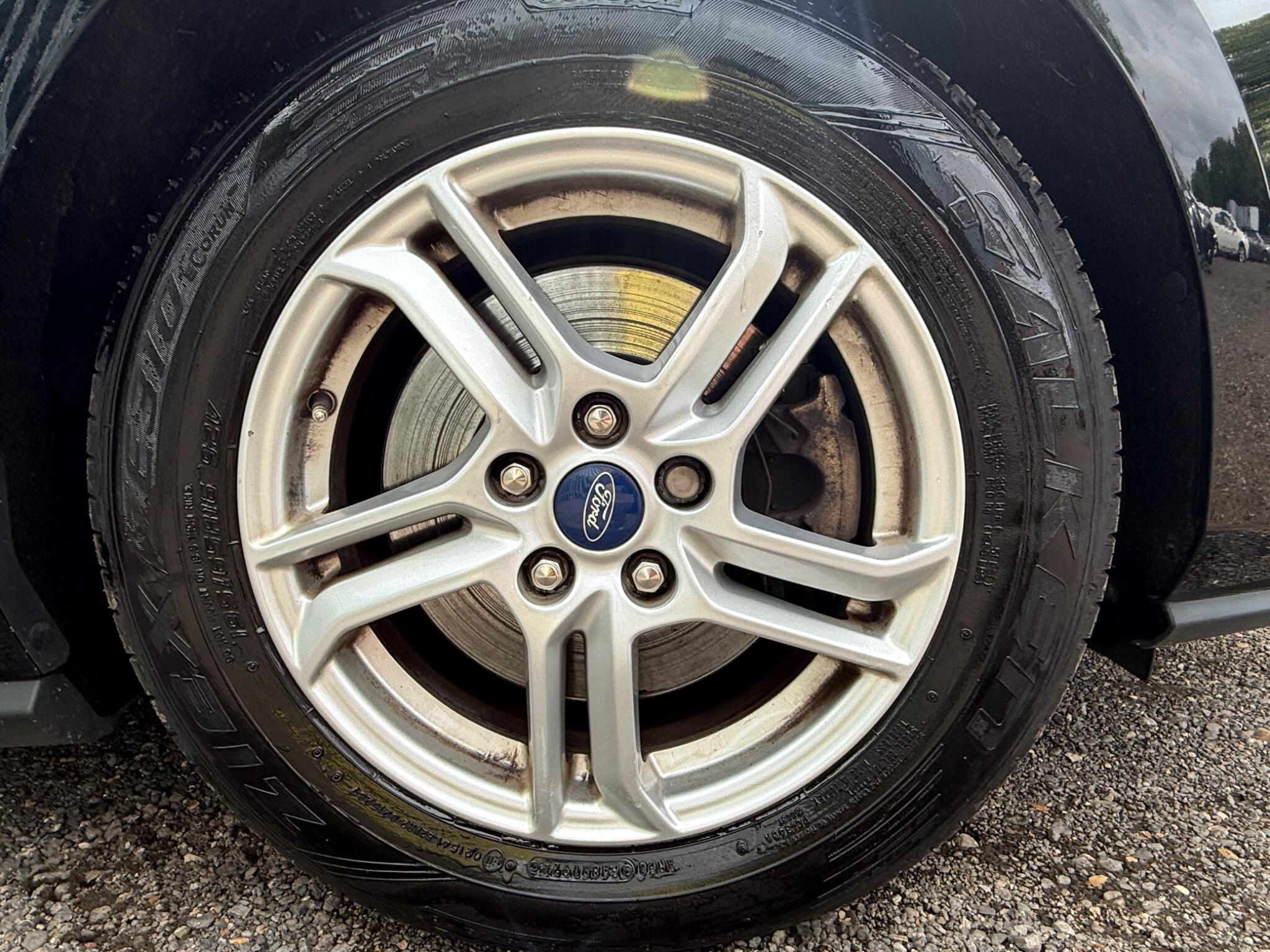 2019 Ford Focus image 41
