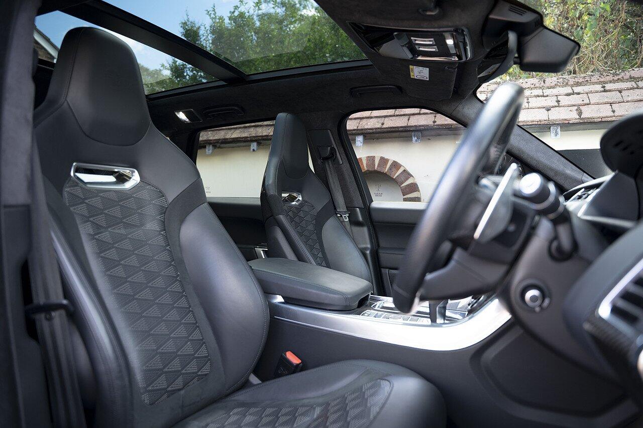 Land Rover Range Rover Sport view 6
