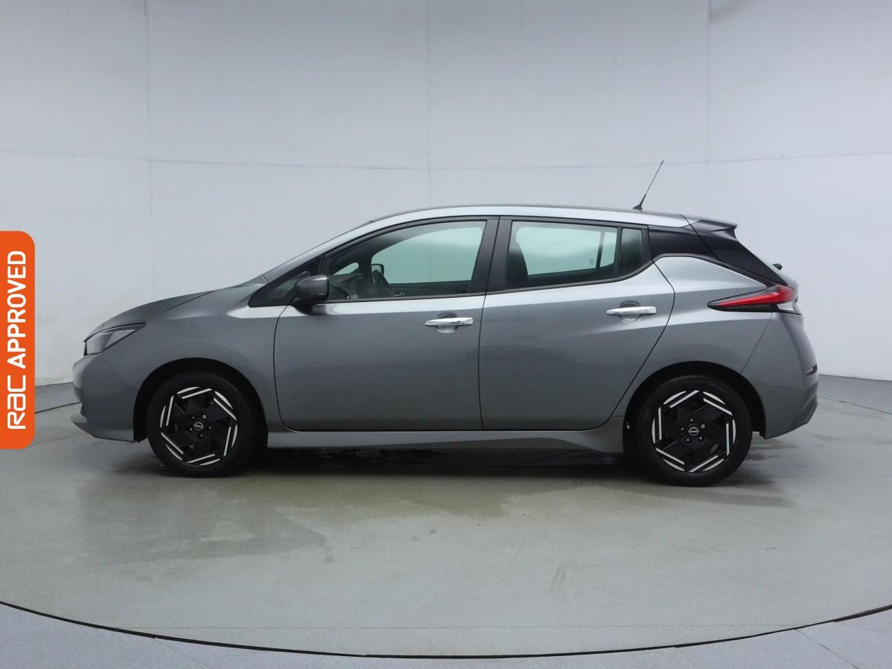 Nissan Leaf view 30