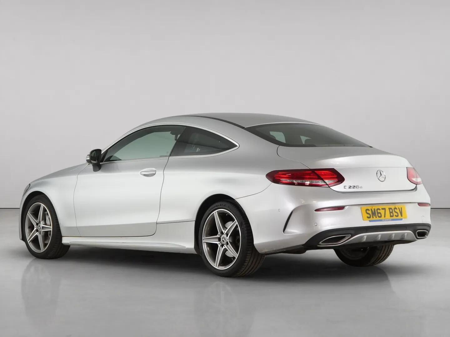 Mercedes-Benz C-Class view 6