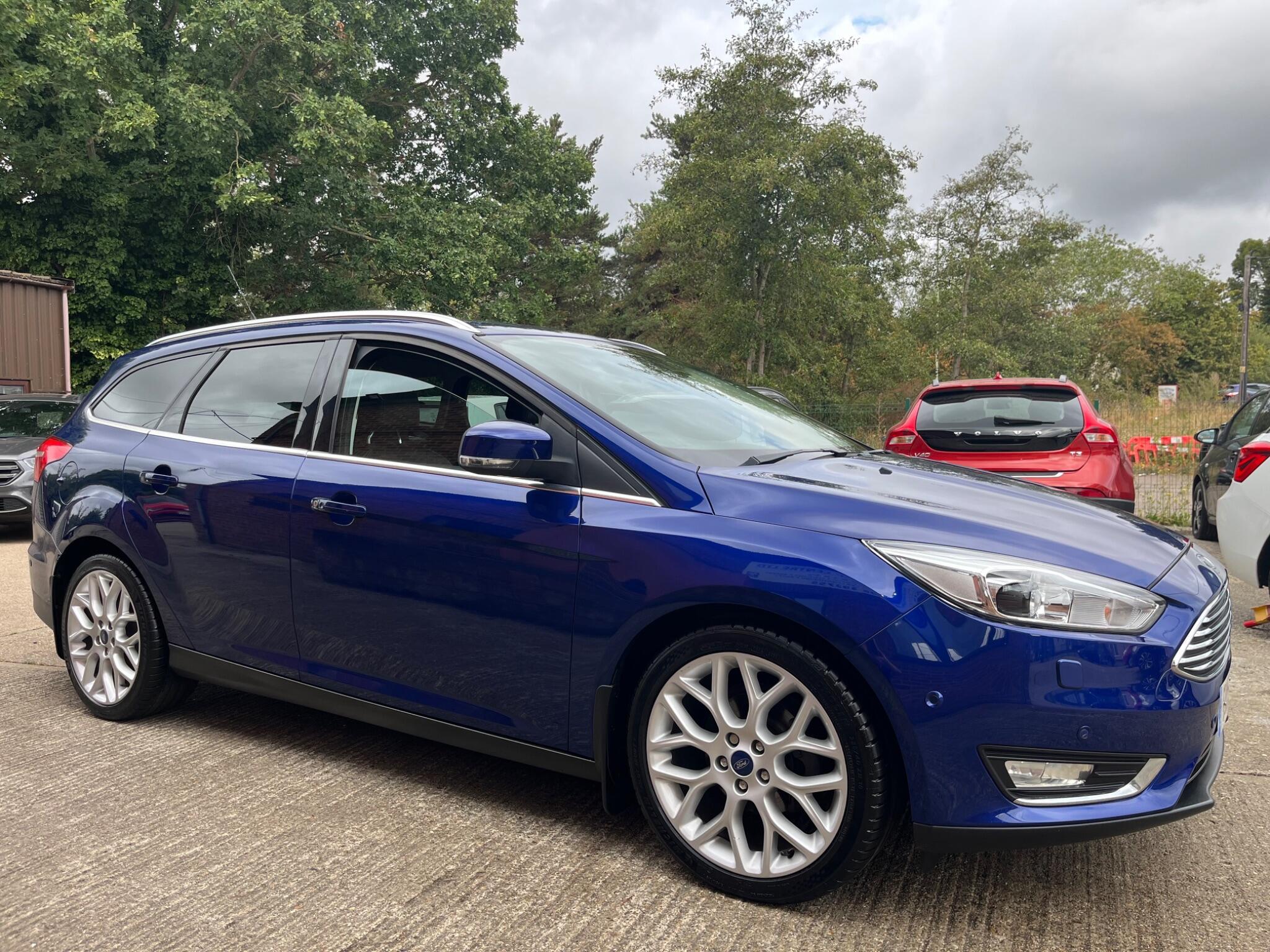 Ford Focus view 85