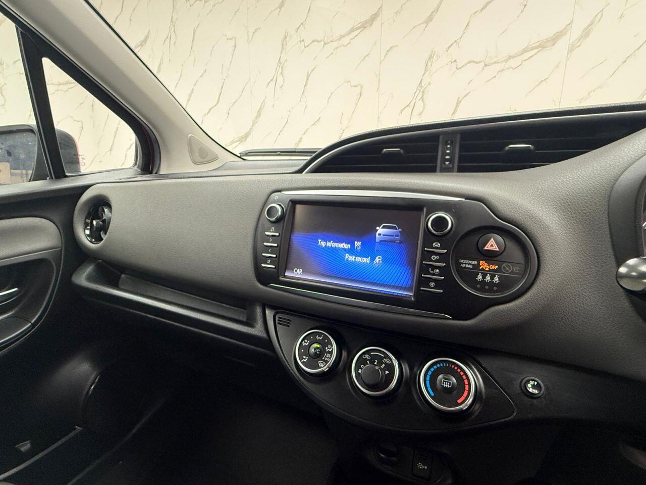 Toyota Yaris view 15