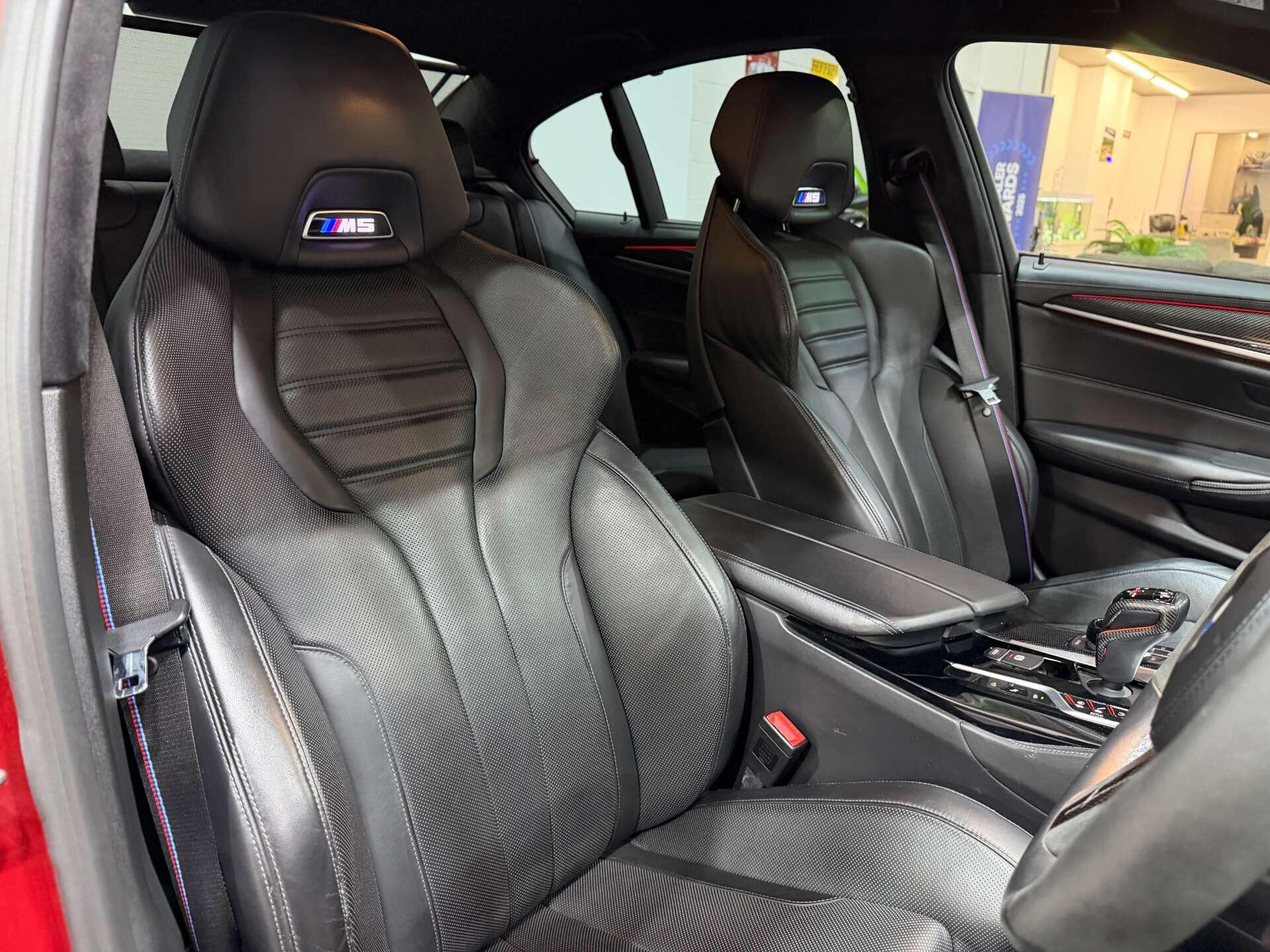 BMW M5 view 6