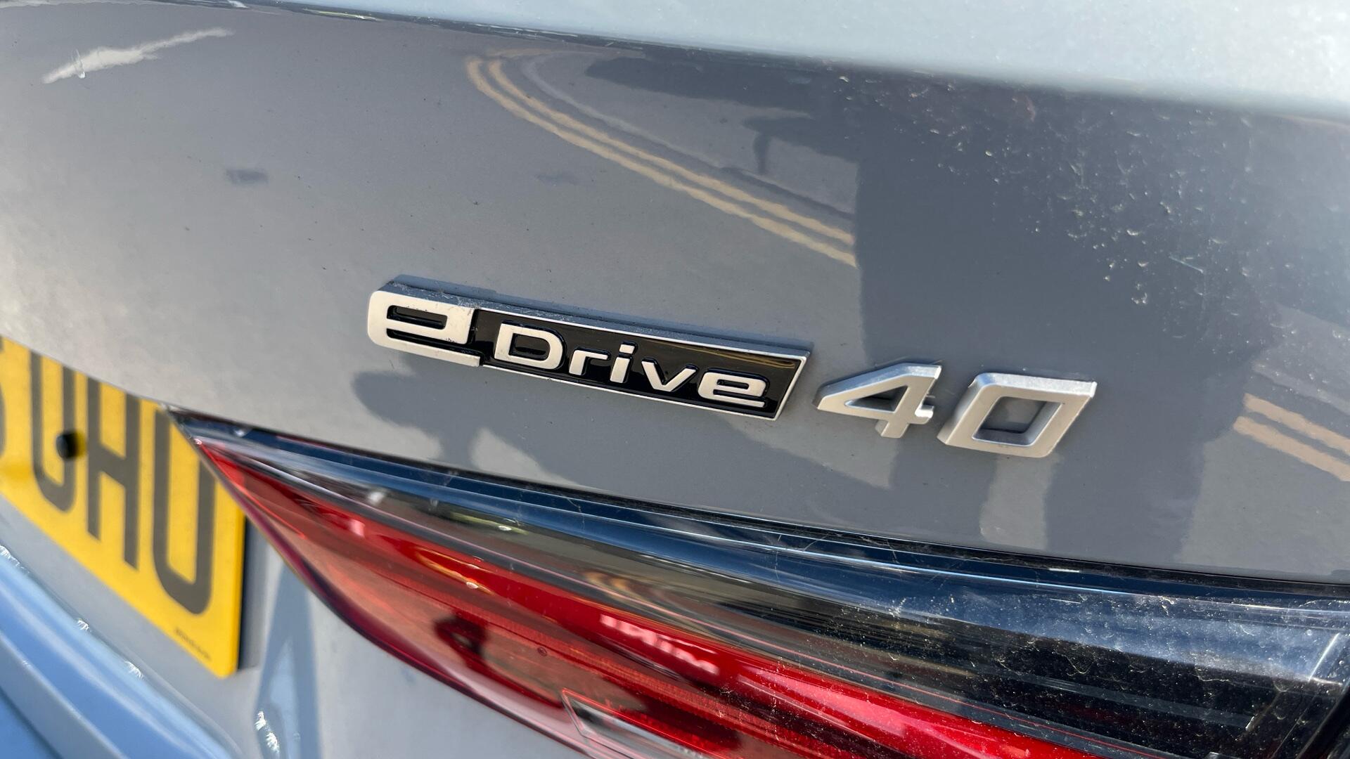 BMW i4 view 33