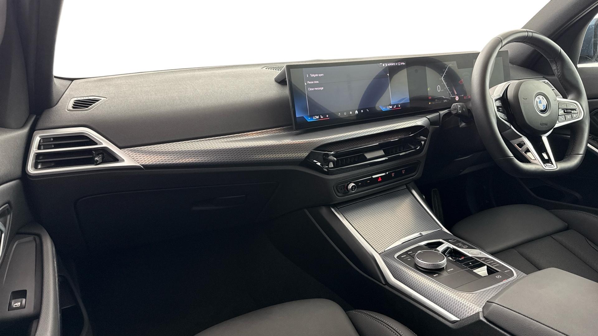 BMW 3 Series view 7