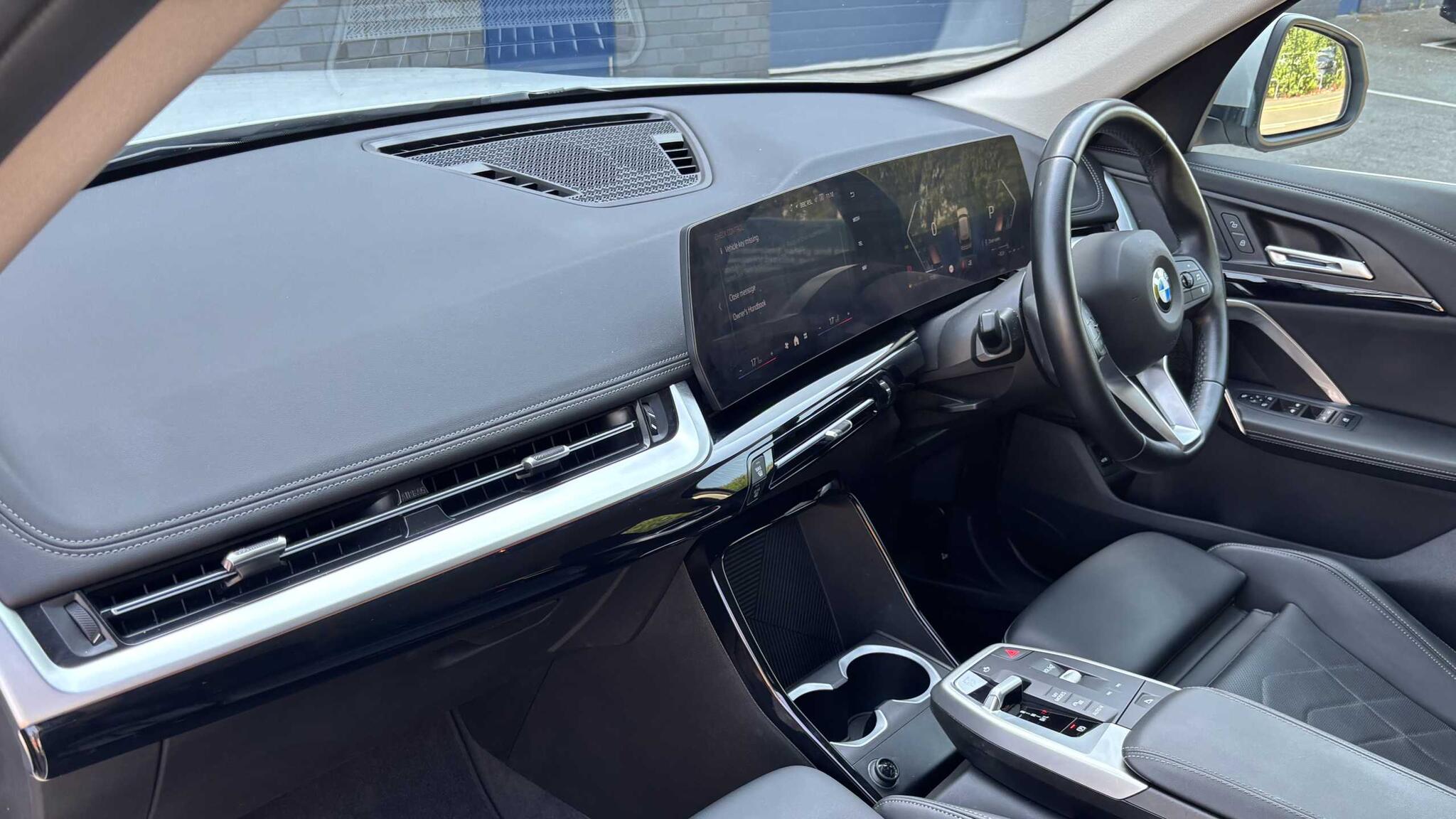 BMW X1 view 9