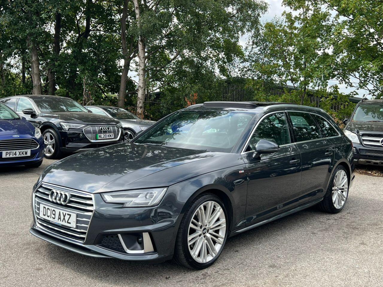 Audi A4 view 11
