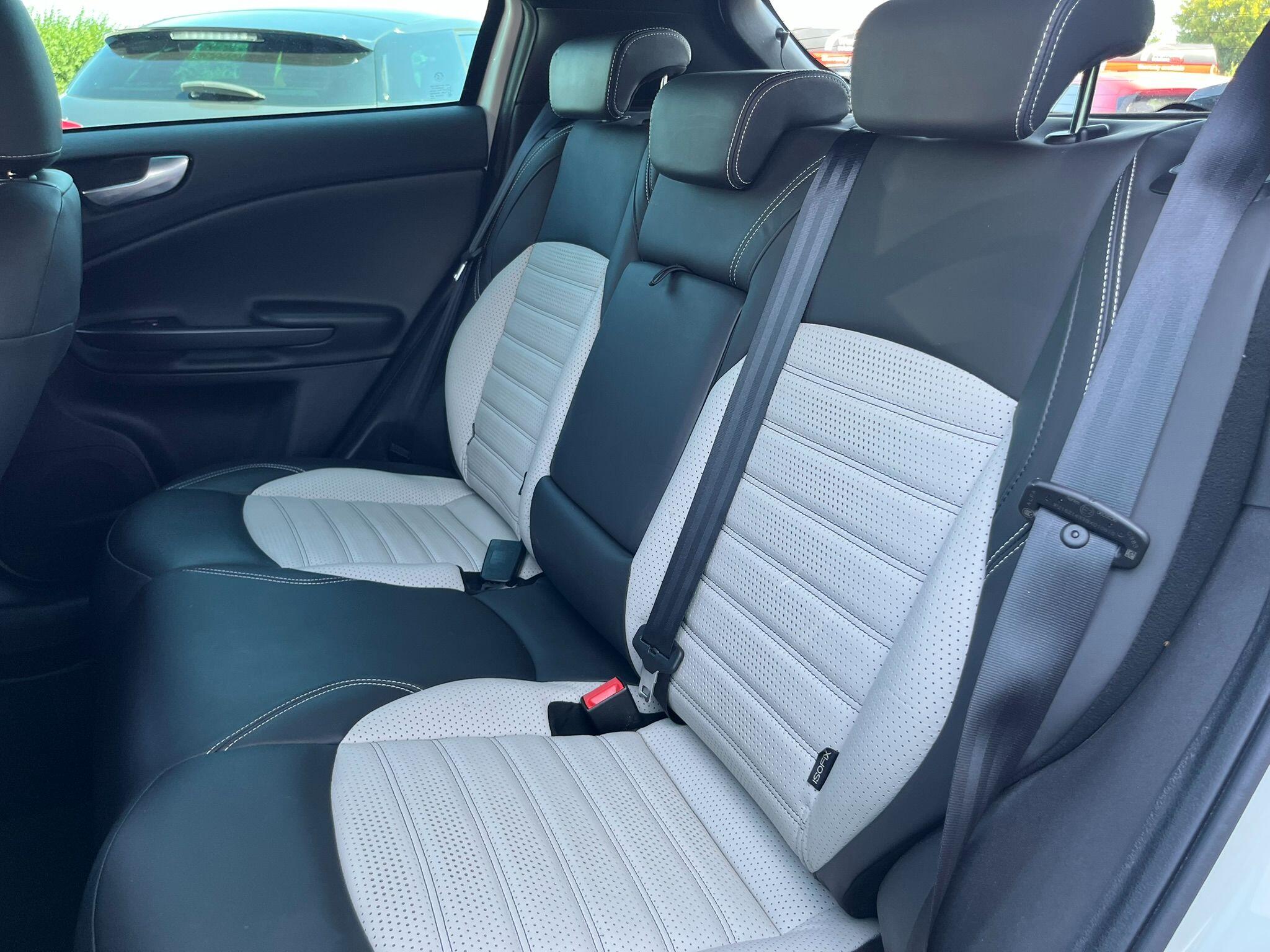 Alfa Romeo Giulietta view 33