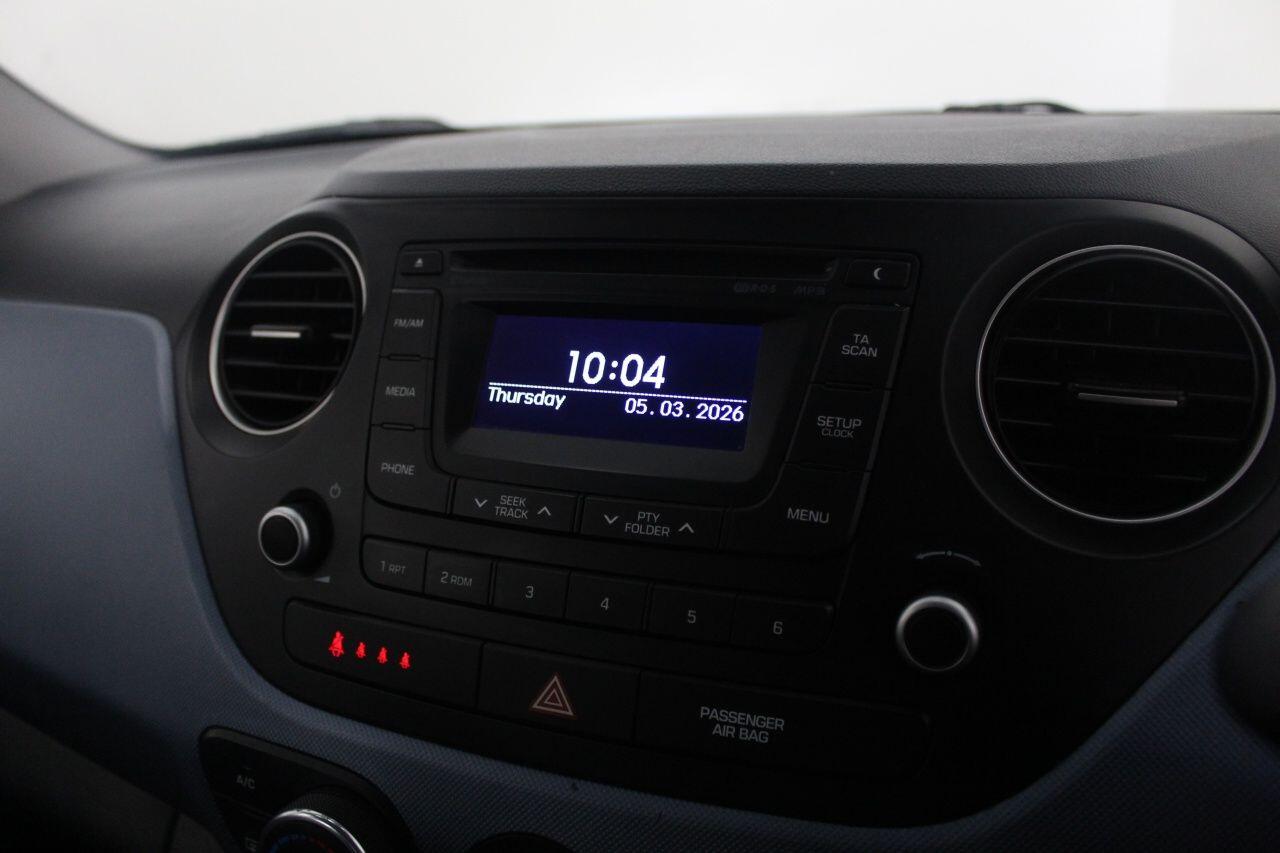 Hyundai i10 view 36
