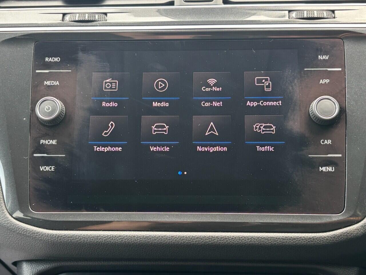 Volkswagen Tiguan Allspace view 19