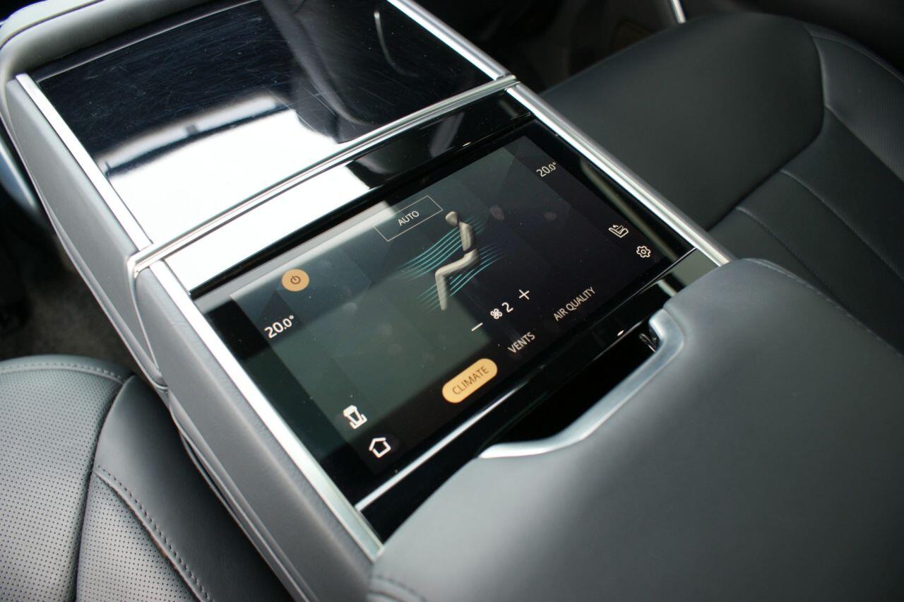 Land Rover Range Rover view 42