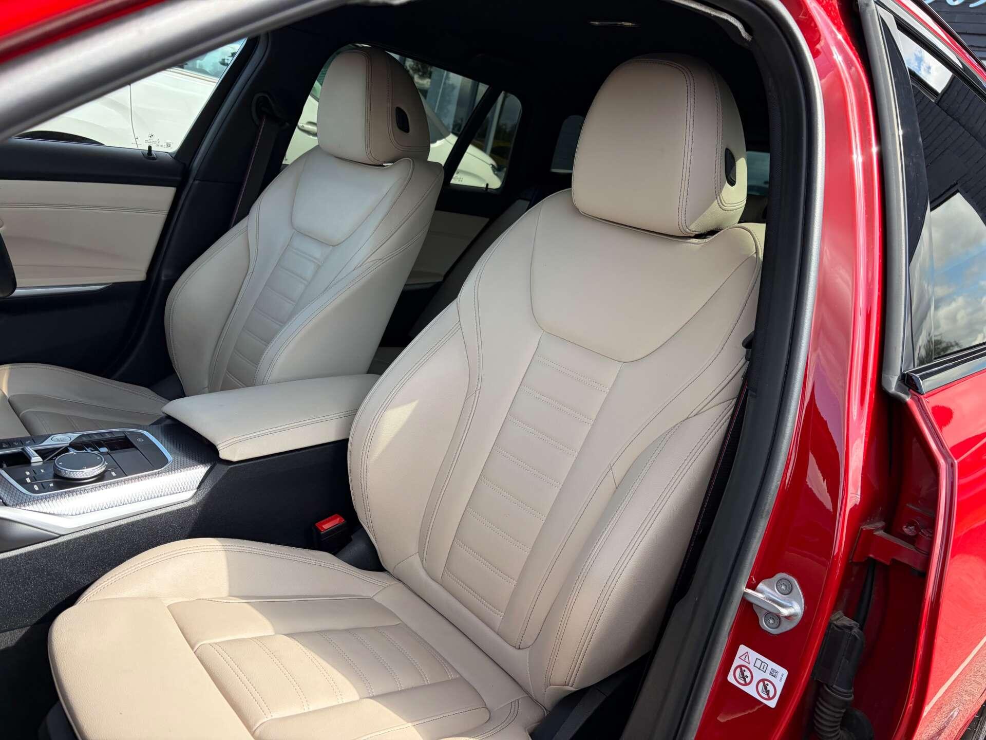 BMW 3 Series view 12