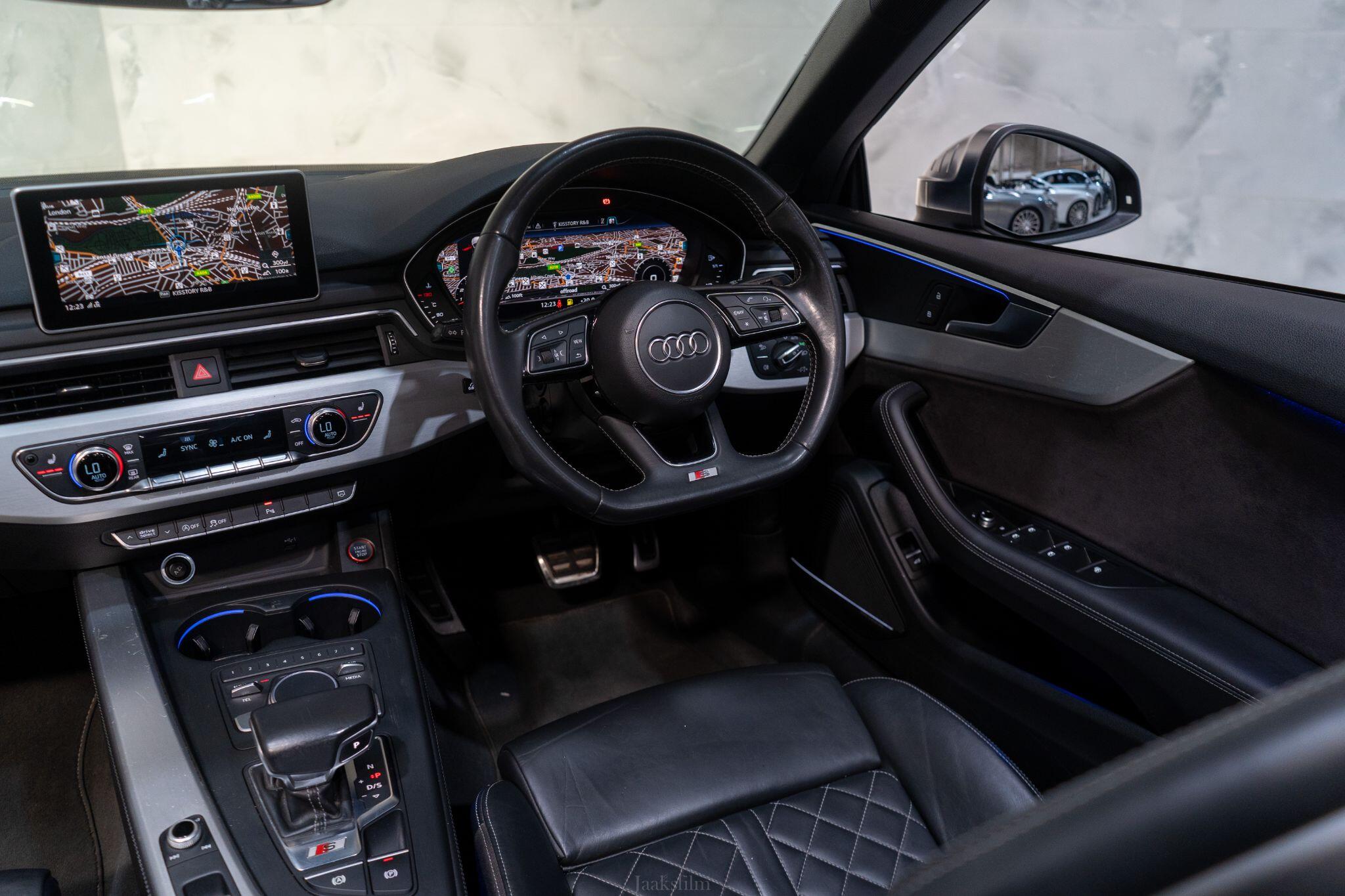 Audi S5 view 20