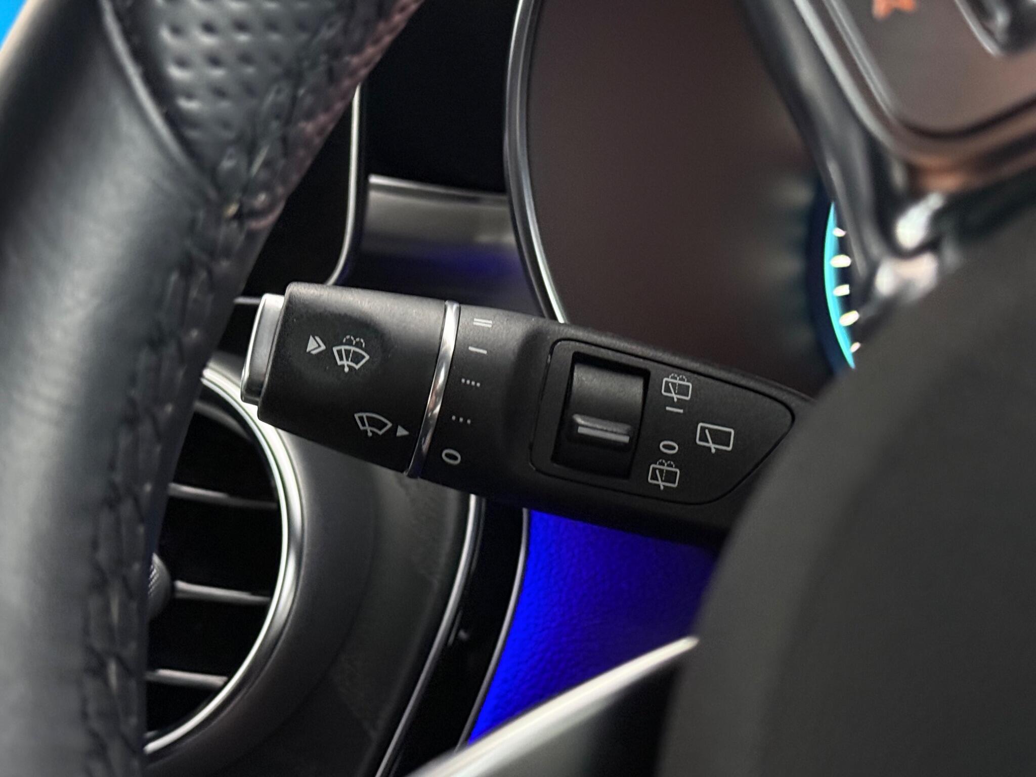Mercedes-Benz GLC view 19