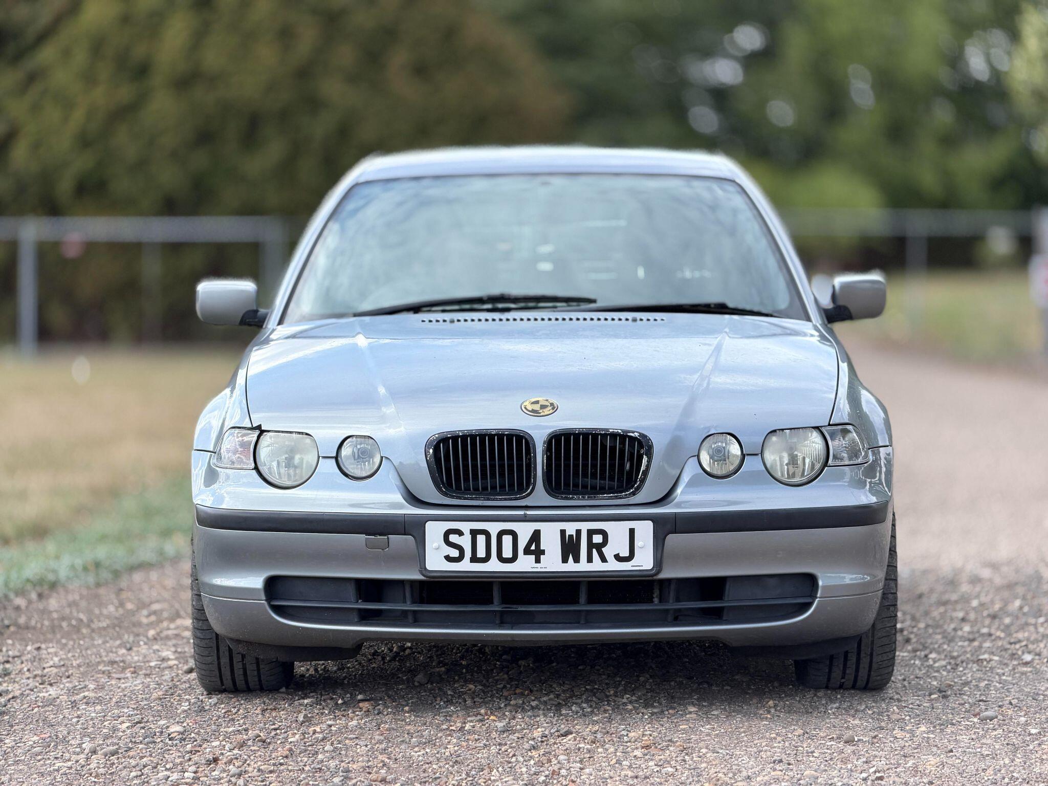 BMW 3 Series view 15