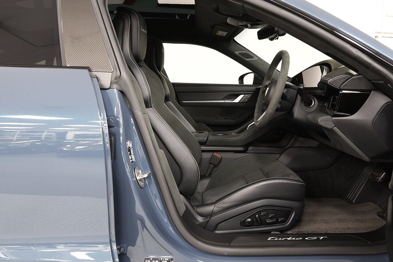Porsche Taycan view 6