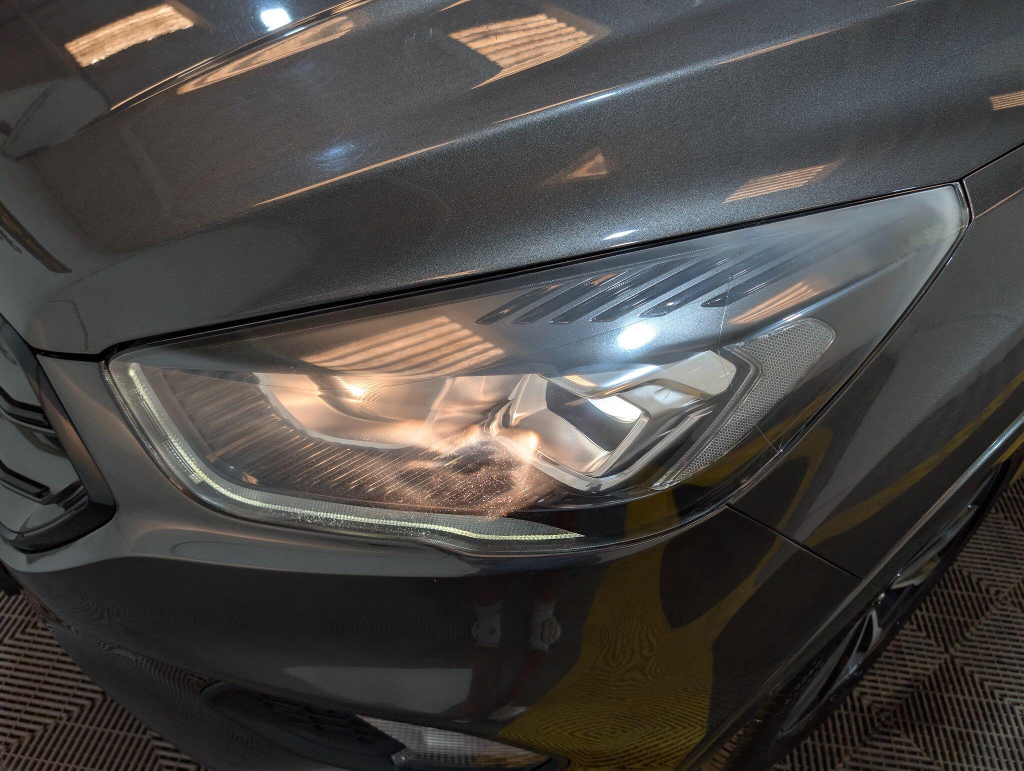 Ford Kuga view 65