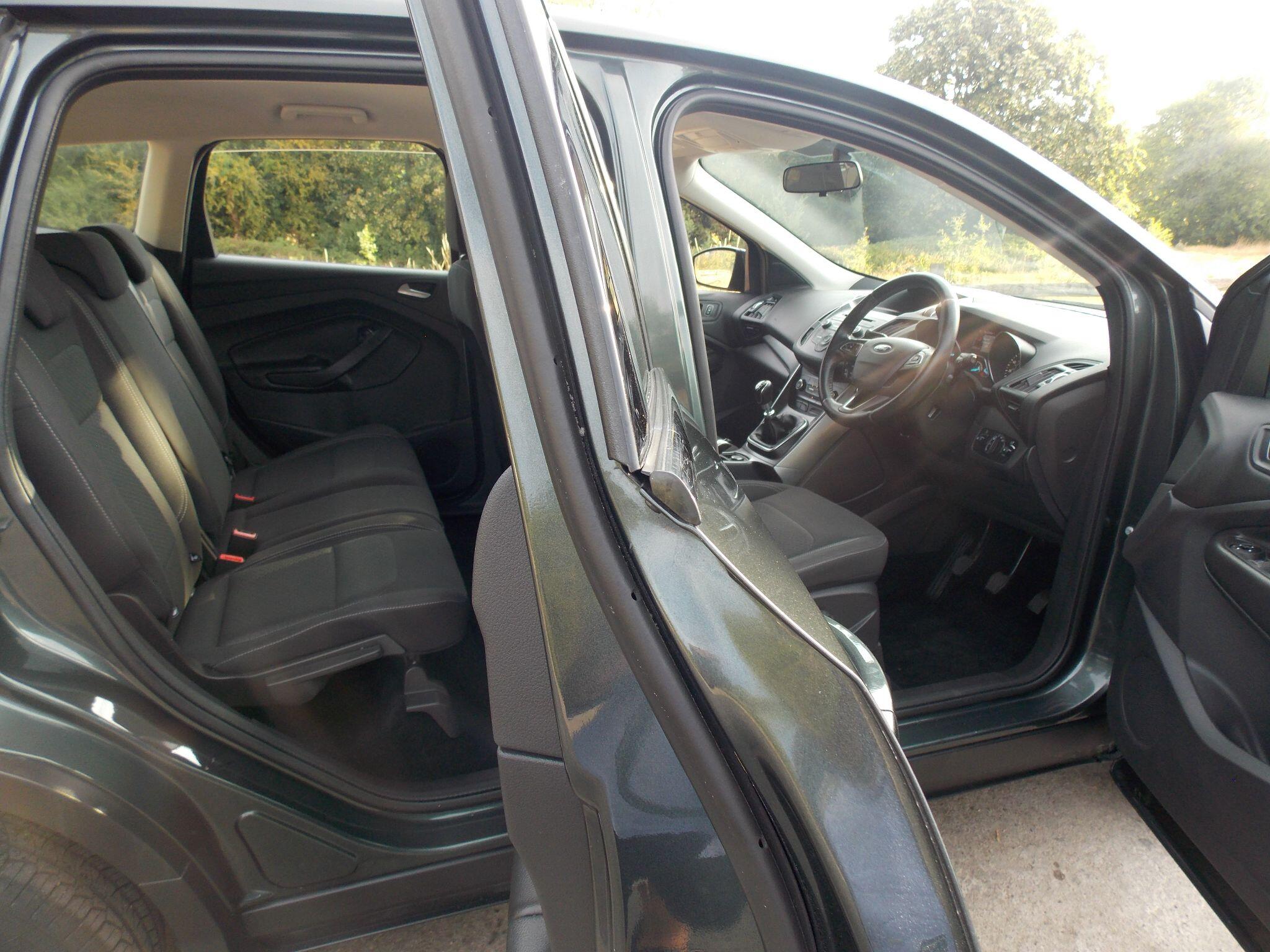 Ford Kuga view 27