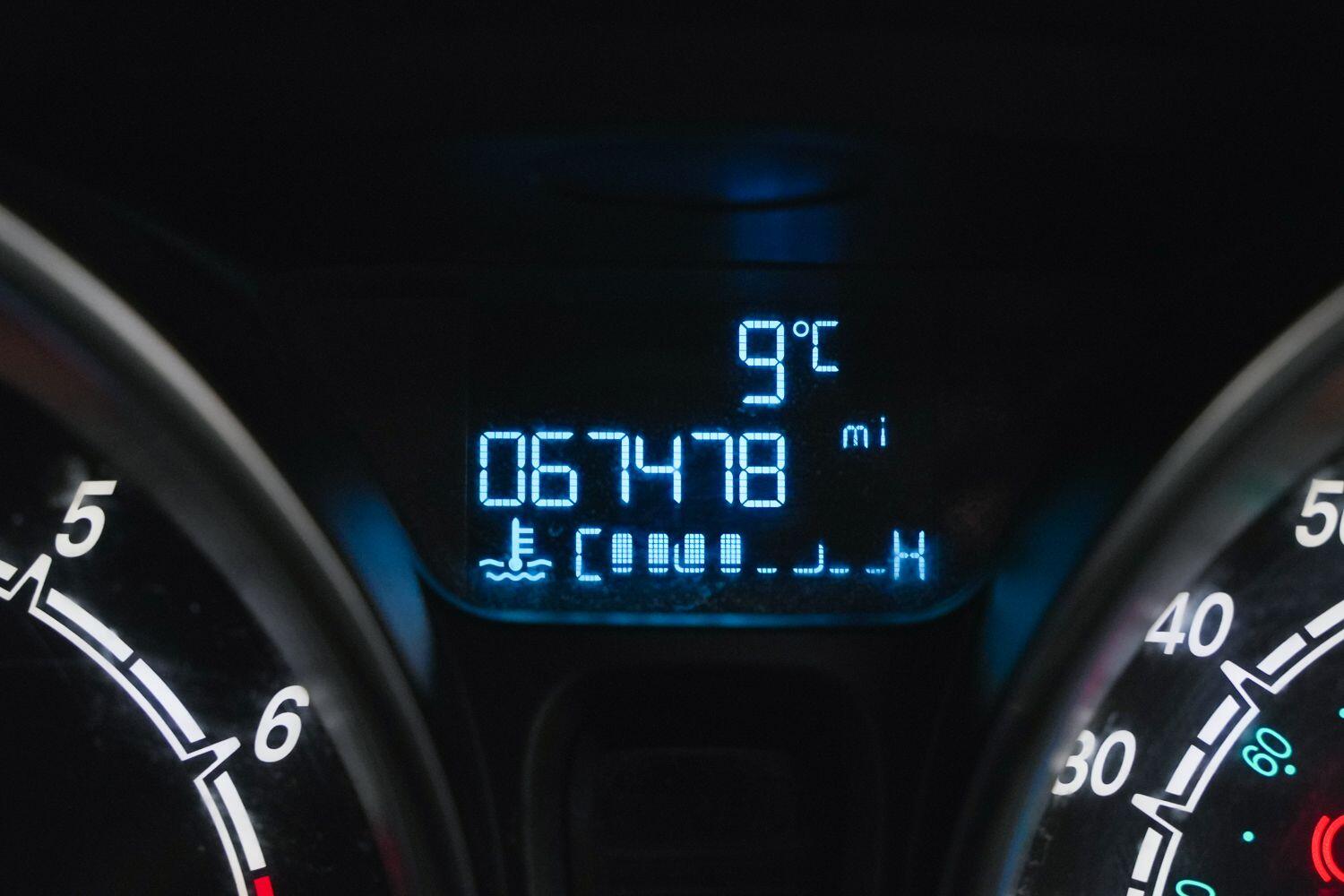 Ford Fiesta view 14